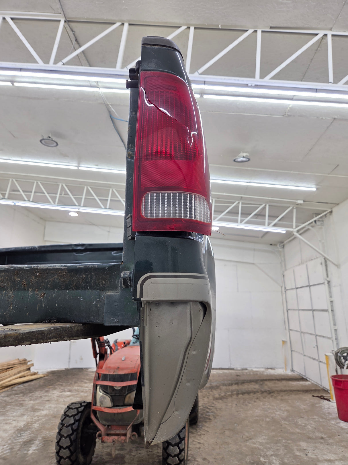 1999-2010 Ford Super Duty F250 F350 6' 9" Short Truck Bed