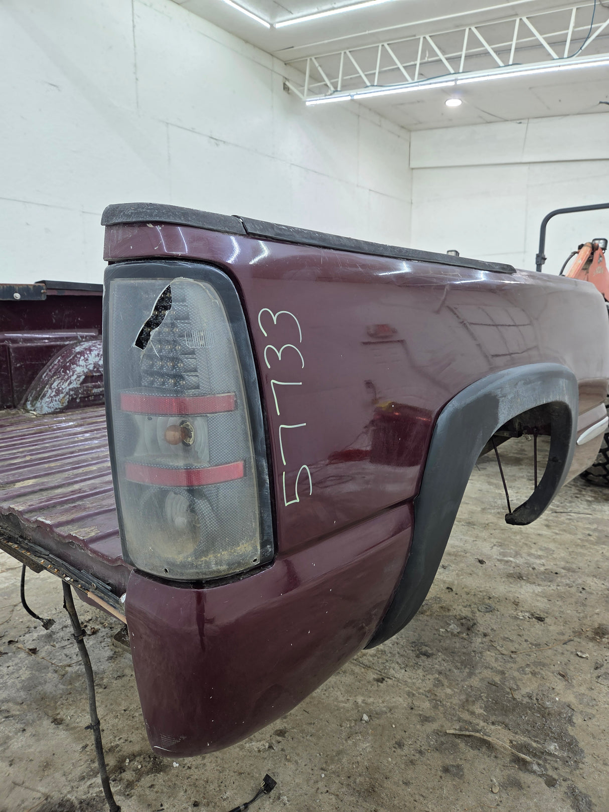 1999-2007 Chevrolet Silverado / GMC Sierra 6' 6" Short Truck Bed