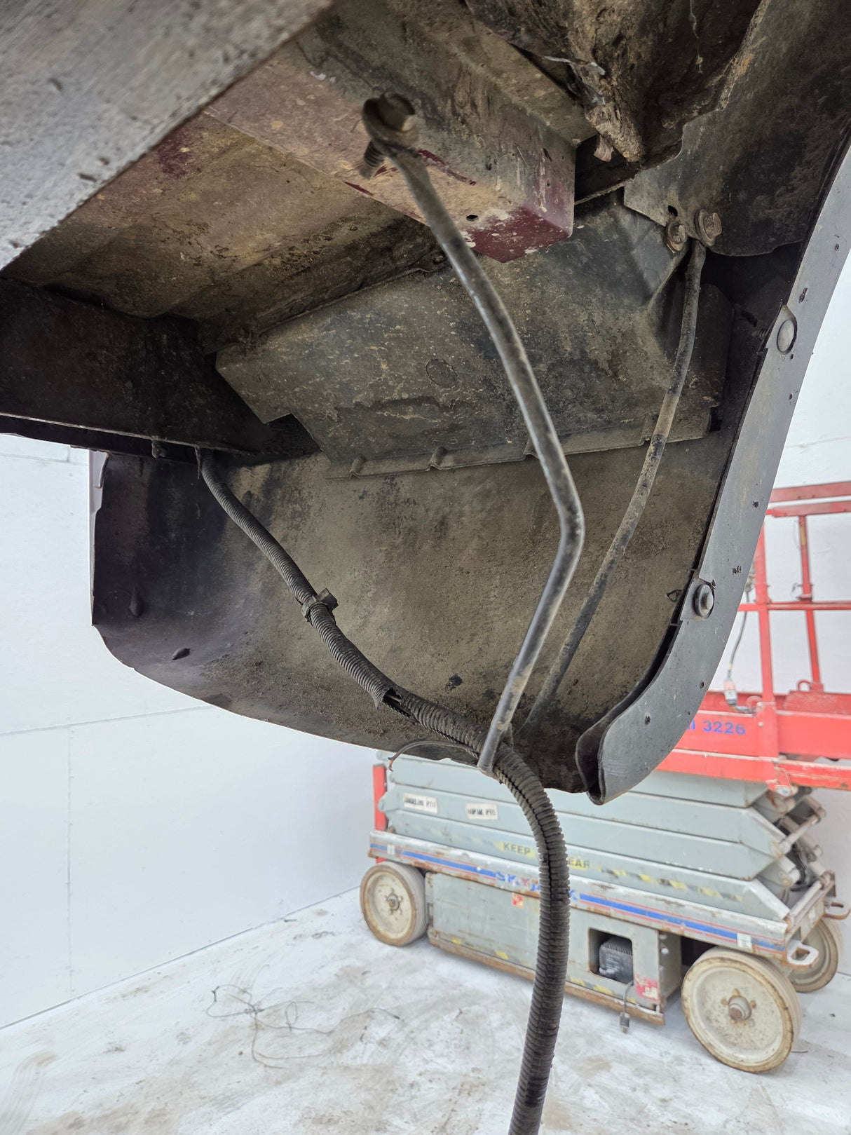 1999-2007 Chevrolet Silverado / GMC Sierra 6' 6" Short Truck Bed