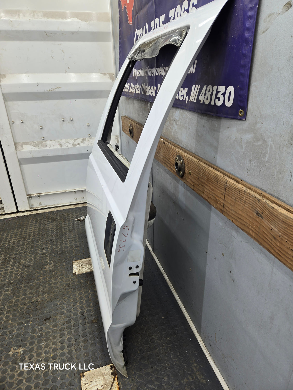 1999-2011 Ford Super Duty LH Driver Side Rear Crew Cab Door F250 F350 F450 F550