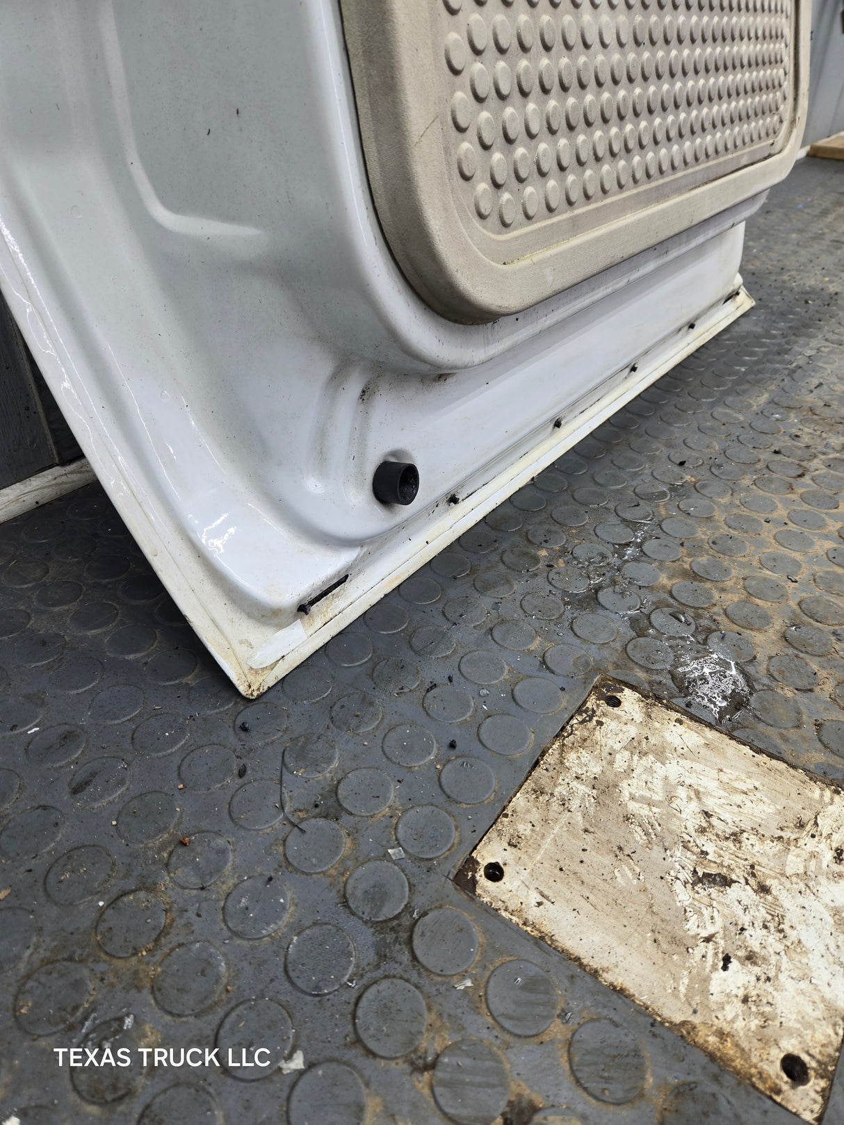 1999-2011 Ford Super Duty LH Driver Side Rear Crew Cab Door F250 F350 F450 F550