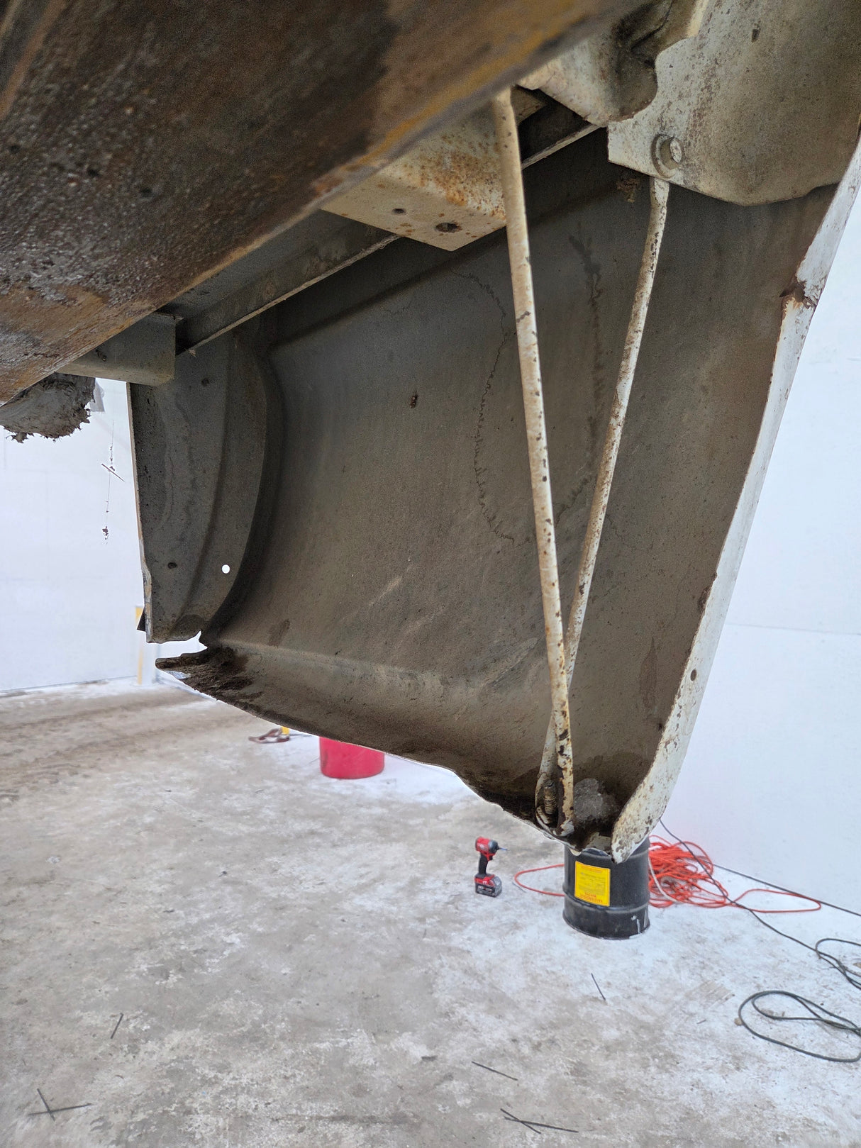 1999-2007 Chevrolet Silverado / GMC Sierra 6' 6" Short Truck Bed