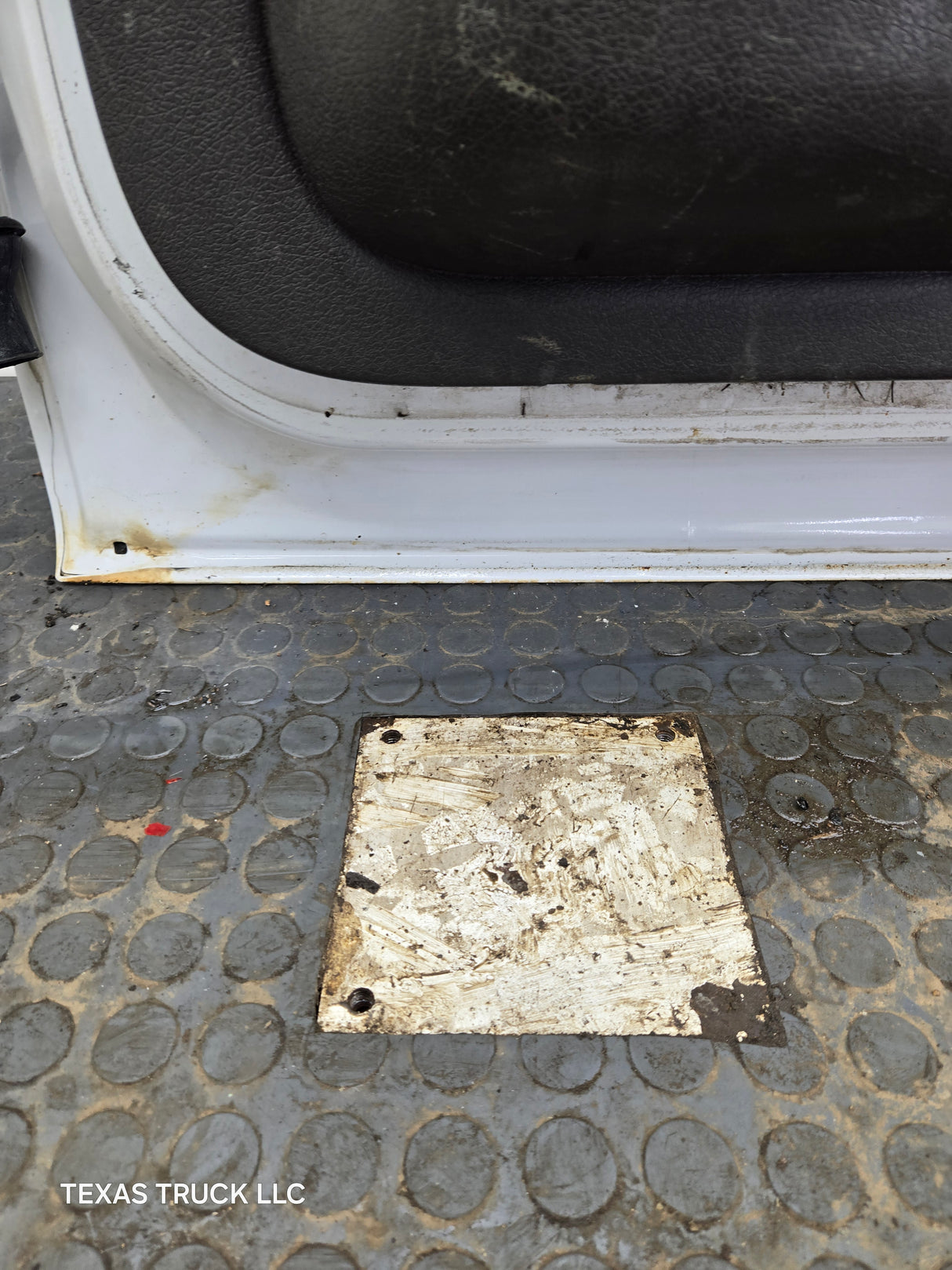 2009-2014 Ford F150 RH Passenger Side Front Door