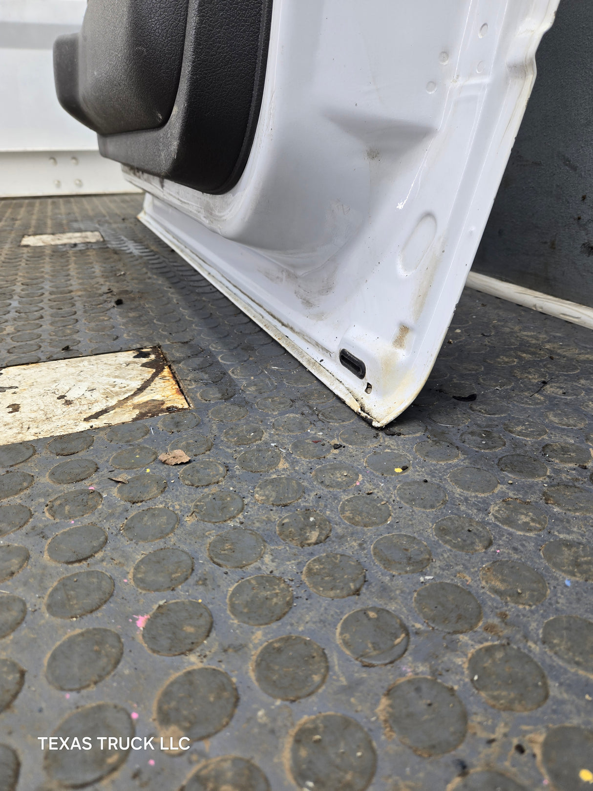 2009-2014 Ford F150 RH Passenger Side Front Door