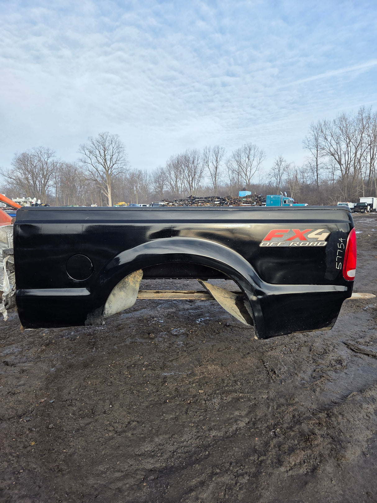 1999-2010 Ford Super Duty F250 F350 6' 9" Short Truck Bed