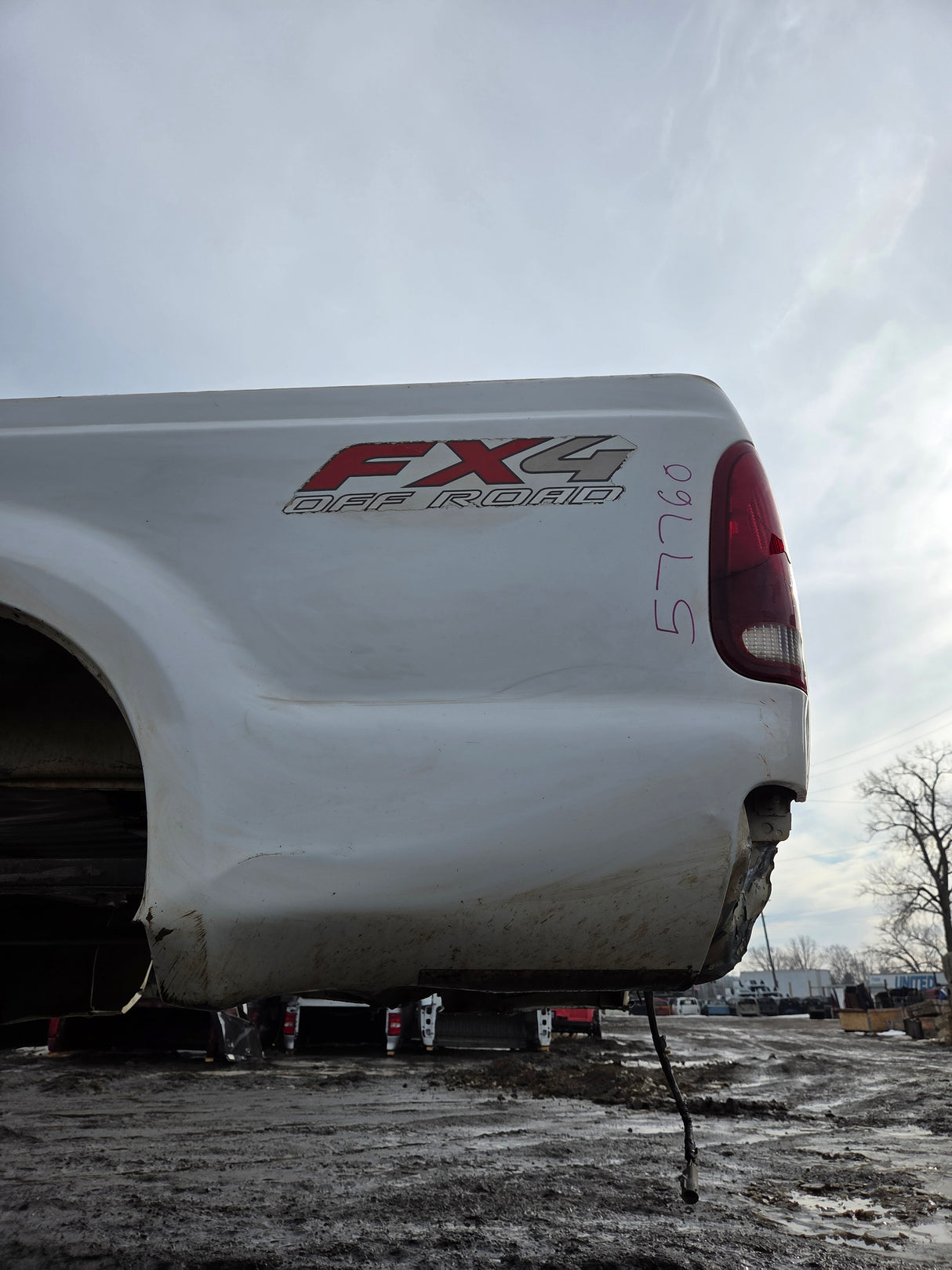 1999-2010 Ford Super Duty F250 F350 6' 9" Short Truck Bed
