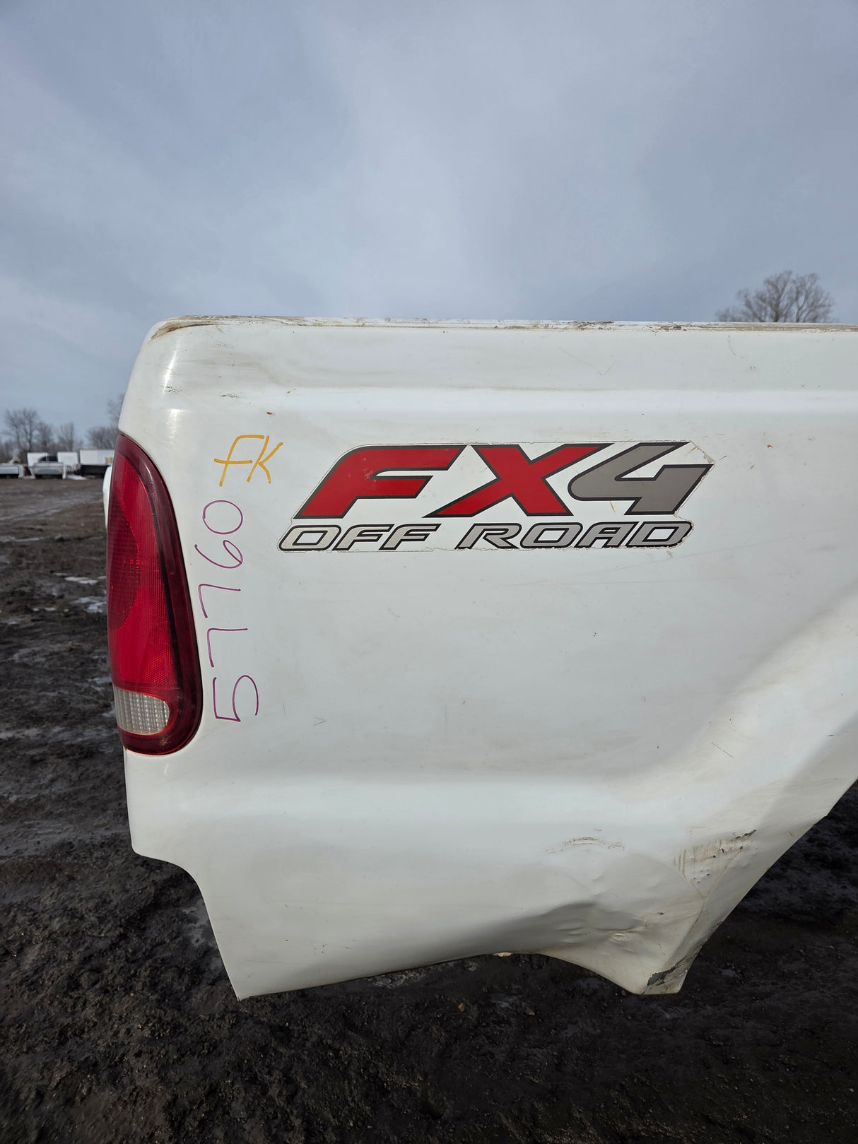 1999-2010 Ford Super Duty F250 F350 6' 9" Short Truck Bed