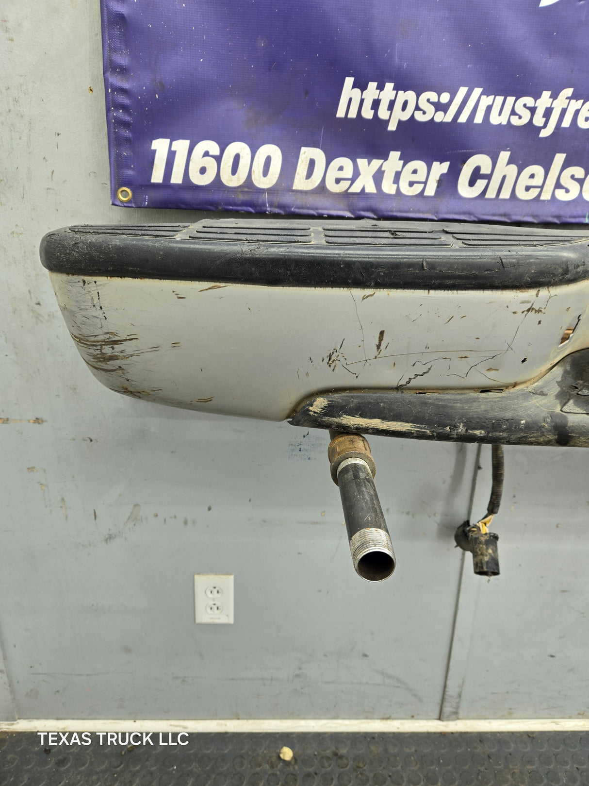 1999-2007 Chevrolet Silverado / GMC Sierra 1500 Rear Bumper