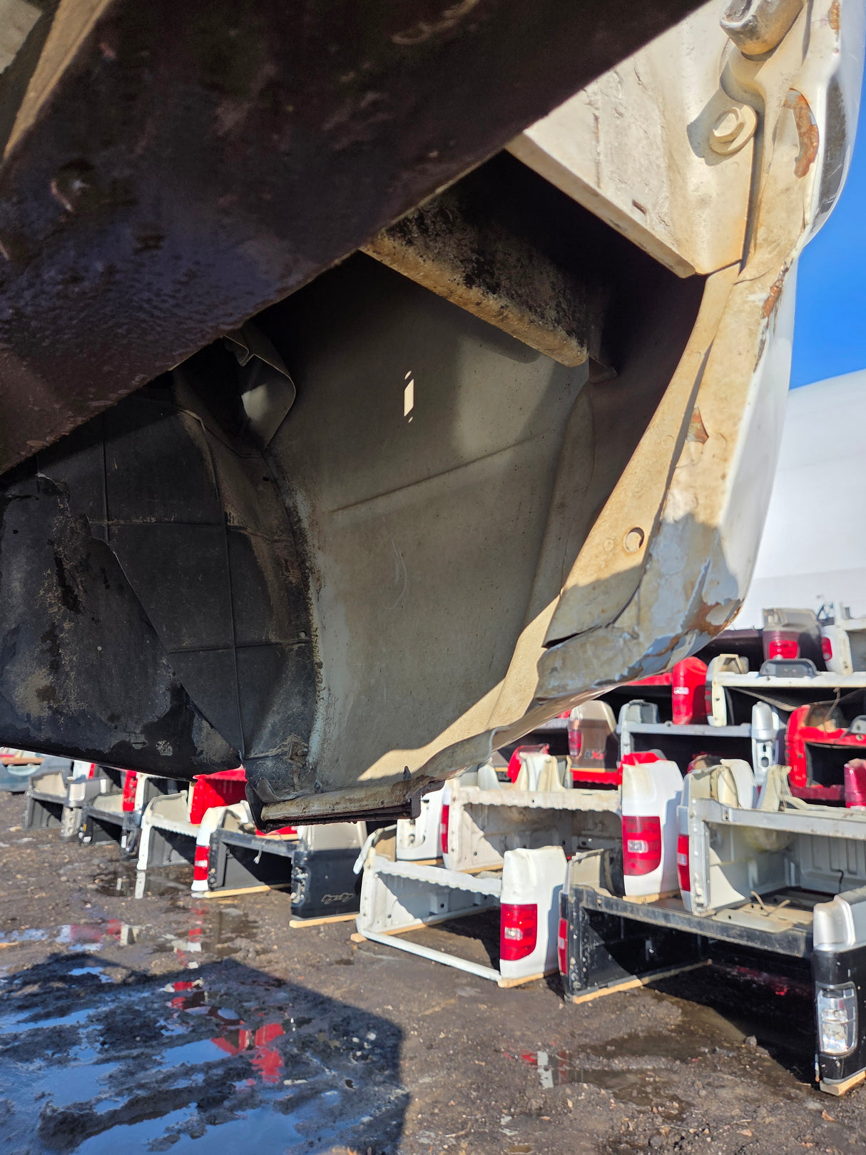 2009-2018 Dodge Ram 4th Gen 1500 2500 3500 6' 4" Short Truck Bed