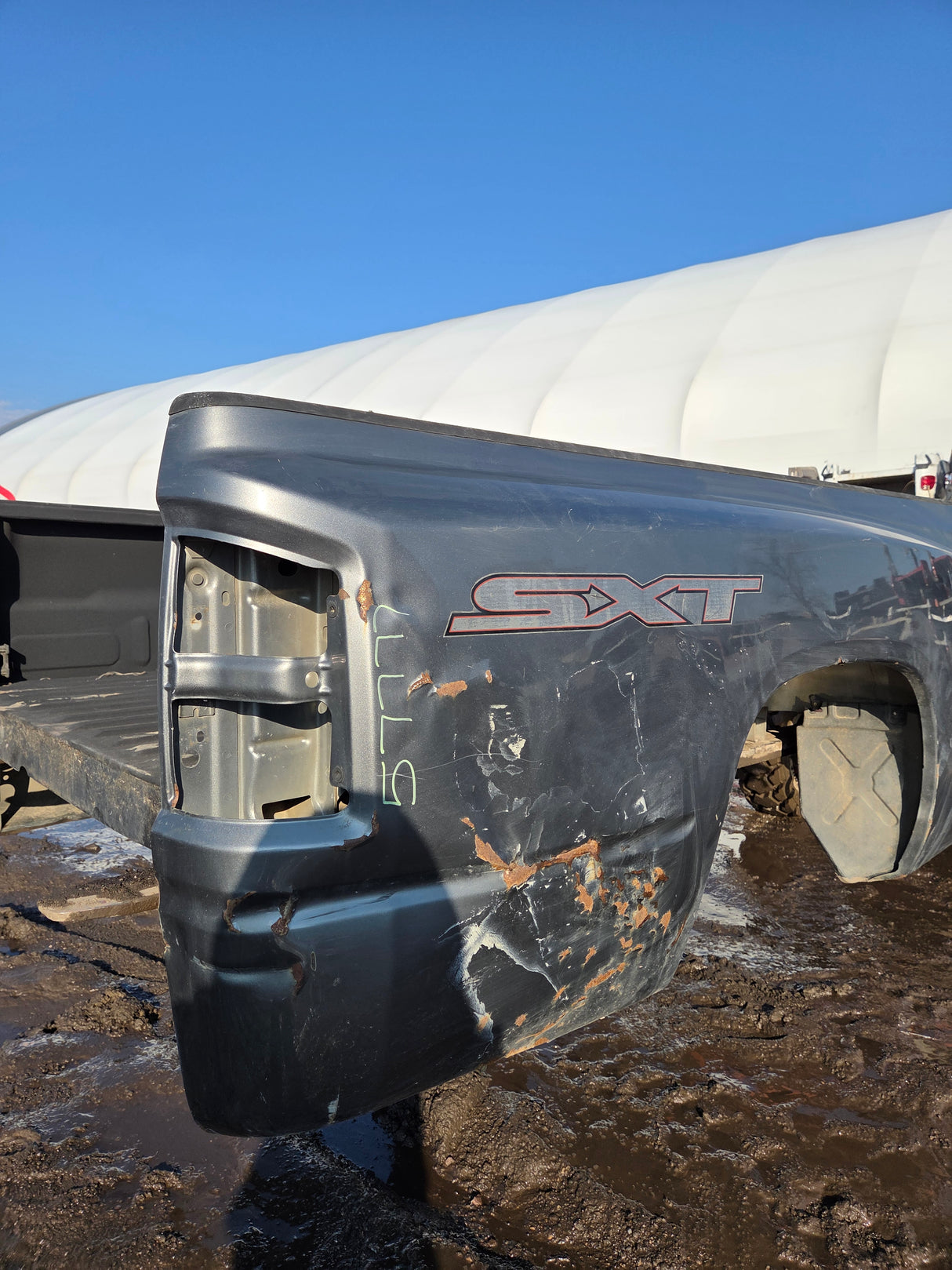 2005-2011 Dodge Dakota 3rd Gen 6' 5" Short Truck Bed