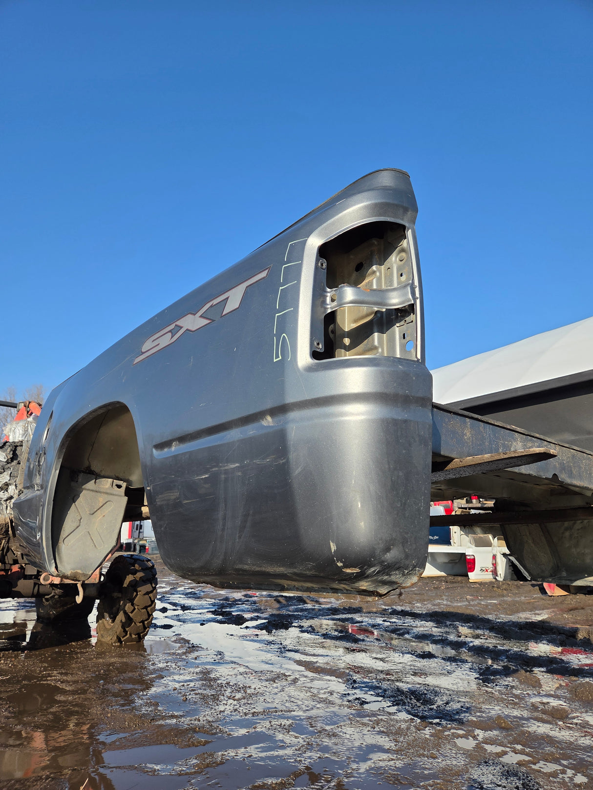 2005-2011 Dodge Dakota 3rd Gen 6' 5" Short Truck Bed