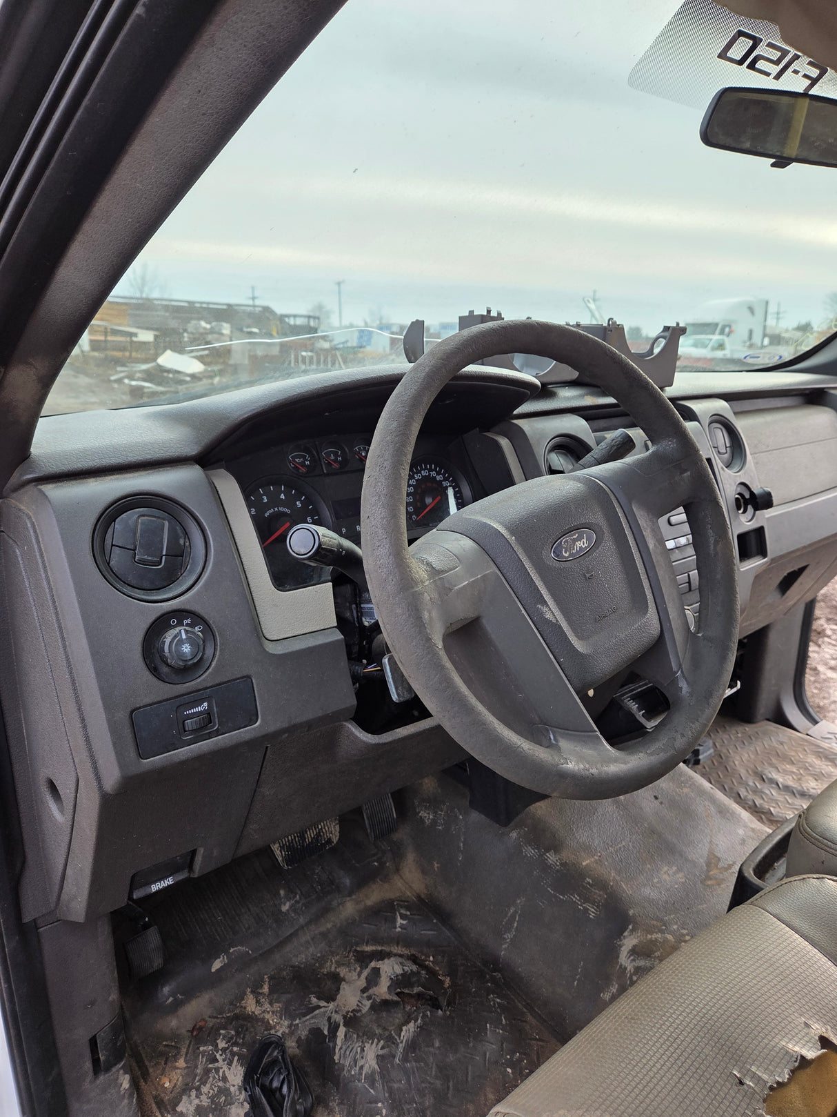 2004-2008 Ford F150 2 Door Regular Cab - Oxford White