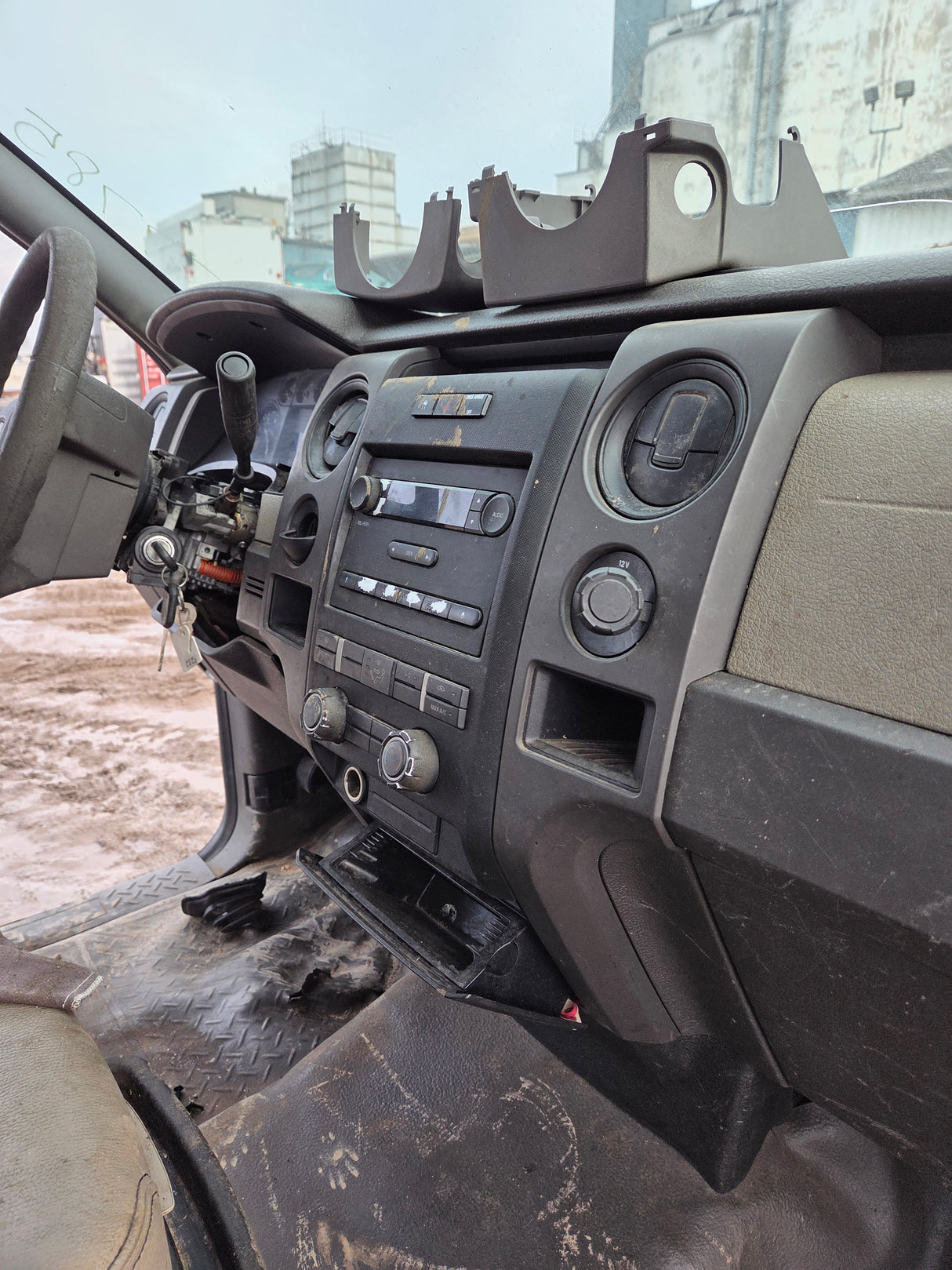 2004-2008 Ford F150 2 Door Regular Cab - Oxford White