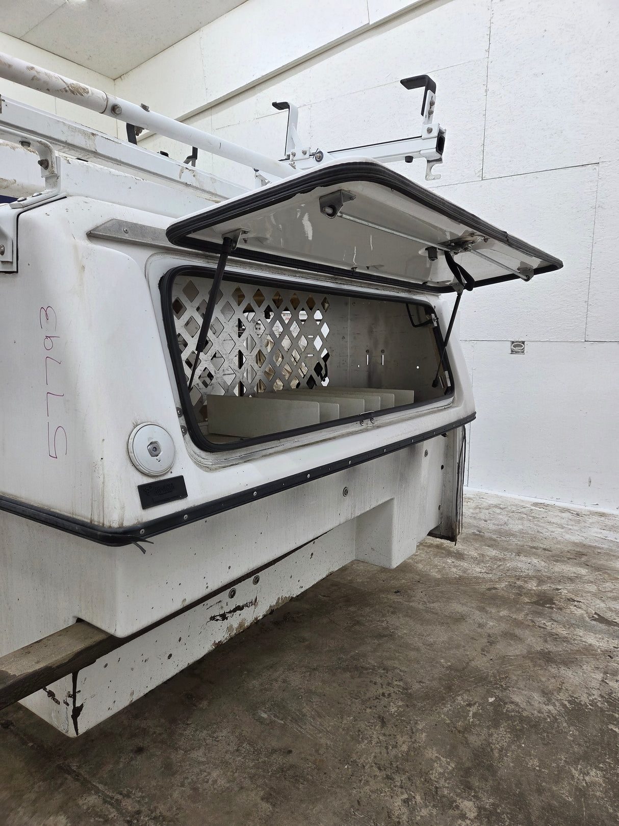 2007-2013 Chevrolet / GMC 5' 8" Fiberglass Service Bed Insert