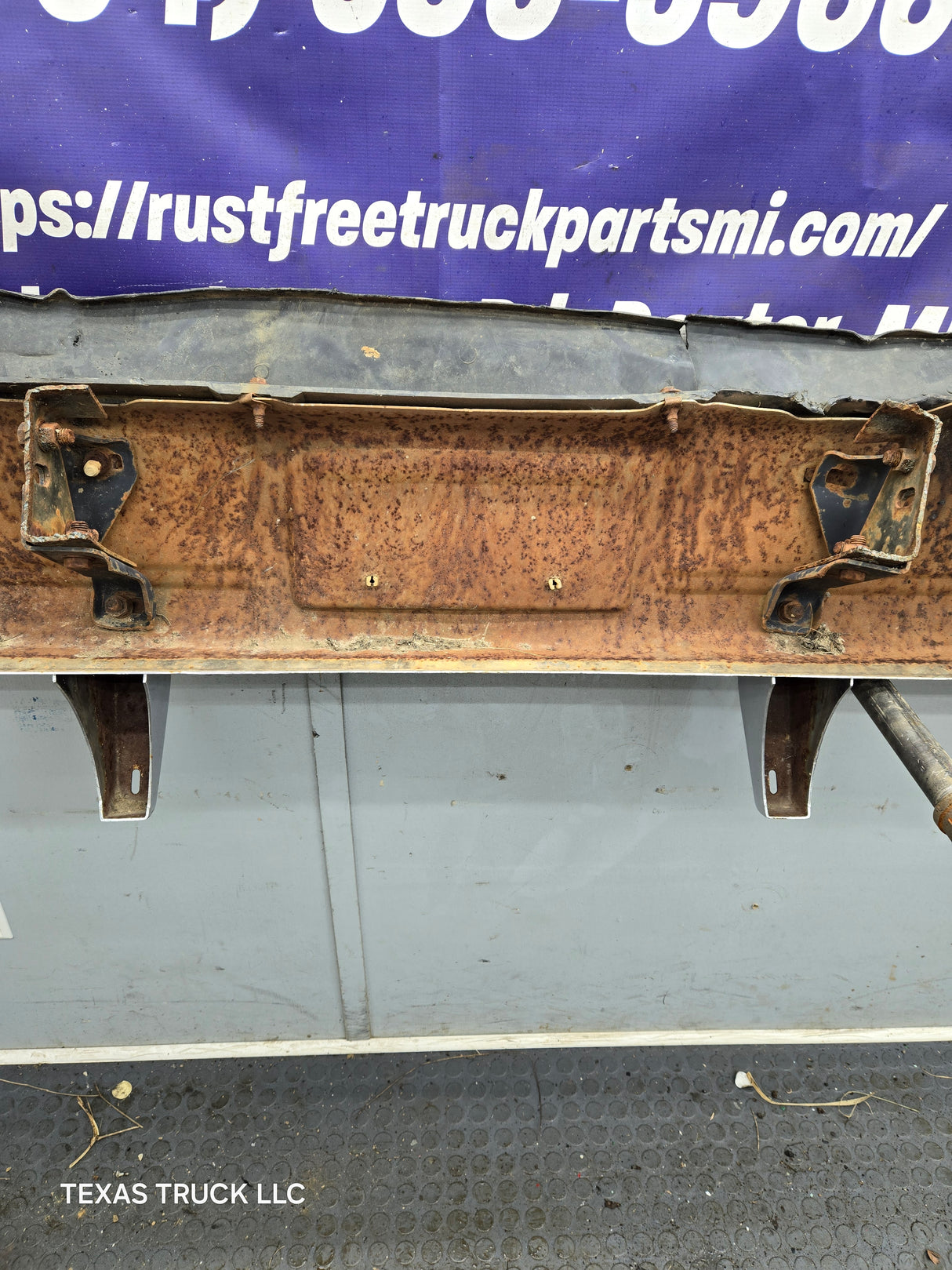 1983-1991 Chevrolet Silverado / GMC Sierra Square Body Front Bumper With Push Bars