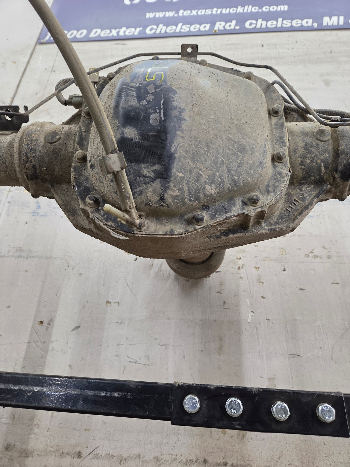 2011-2012 Ford Super Duty F250 F350 Rear Axle 3.73 Gear Ratio Electric Locking Rear End 143k miles