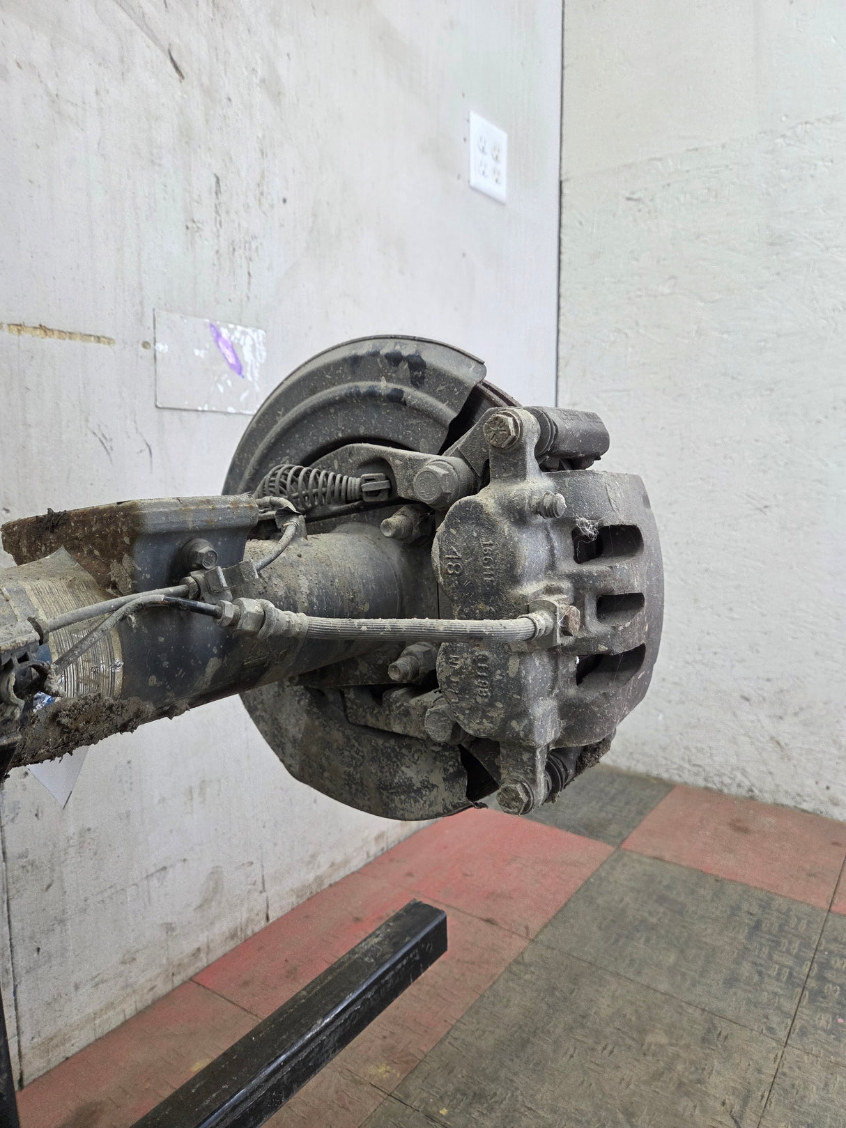 2011-2012 Ford Super Duty F250 F350 Rear Axle 3.73 Gear Ratio Electric Locking Rear End 143k miles