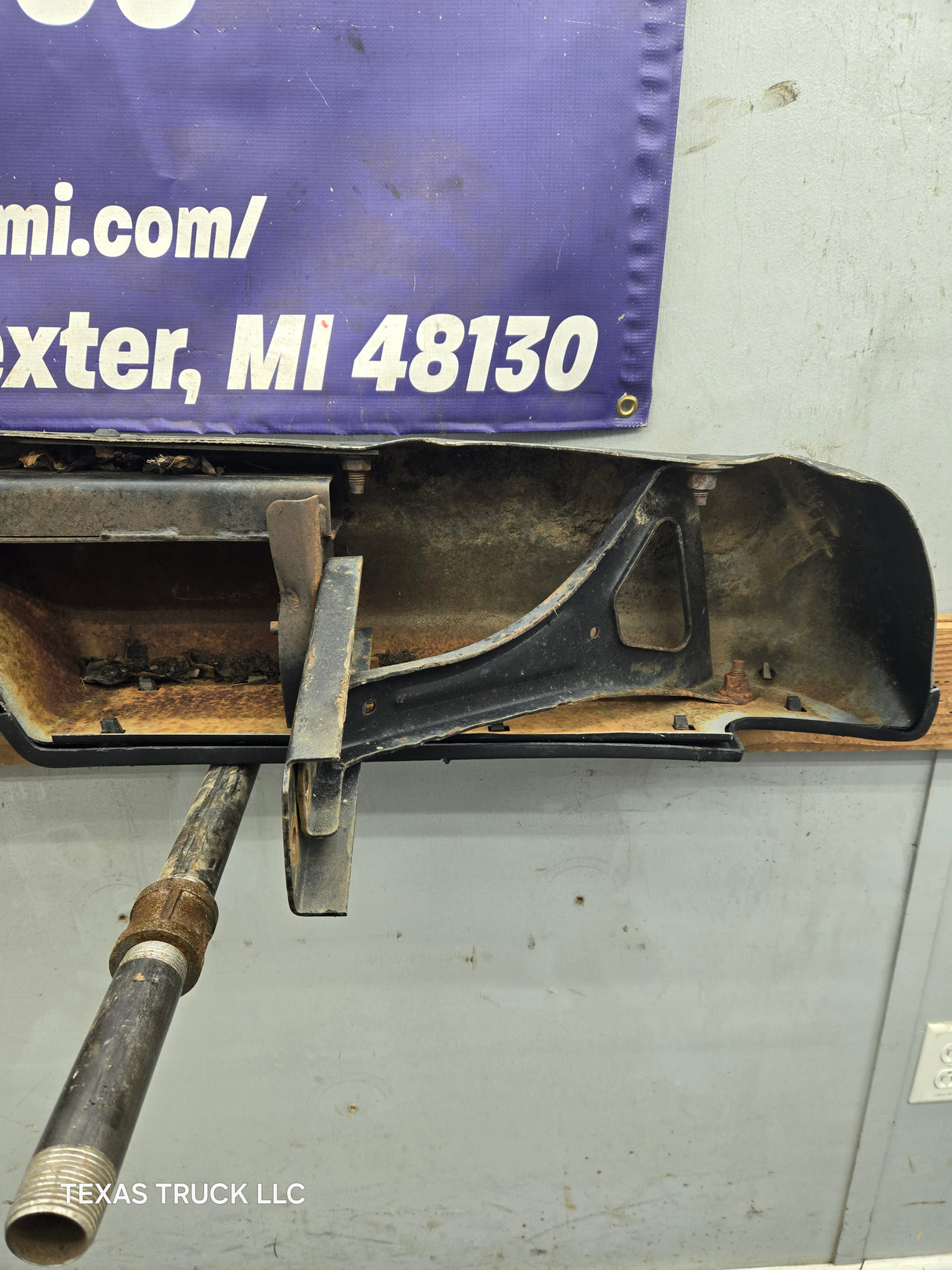 1994-2002 Dodge Ram 2nd Gen 1500 2500 3500 Rear Bumper