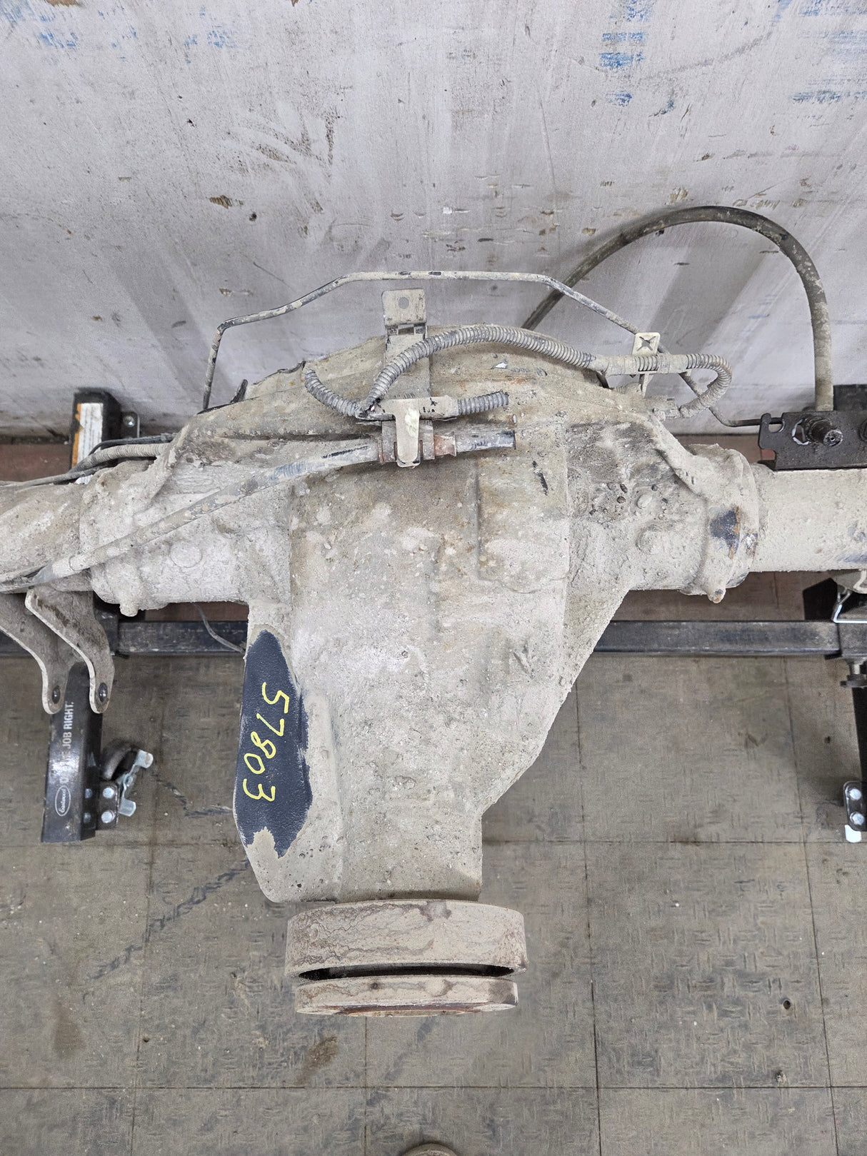 2011-2012 Ford Super Duty F250 F350 Rear Axle 3.73 Gear Ratio Electric Locking Rear End 143k miles