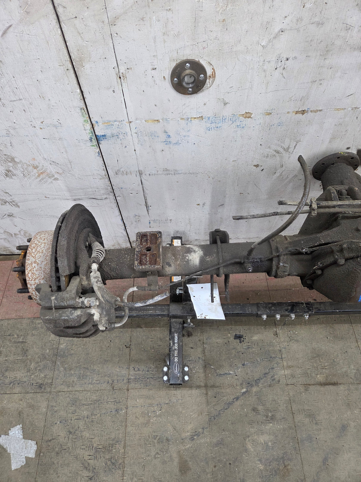 2011-2012 Ford Super Duty F250 F350 Rear Axle 3.73 Gear Ratio Rear End 156K miles