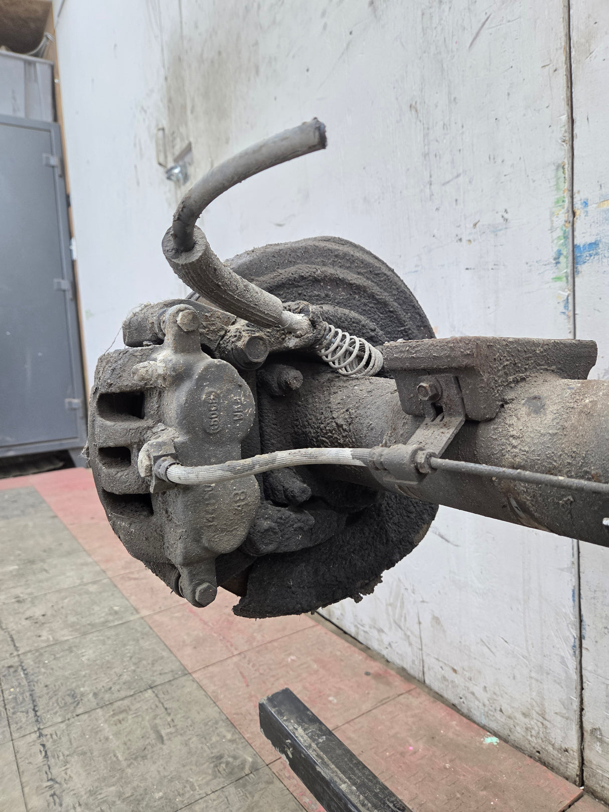 2011-2012 Ford Super Duty F250 F350 Rear Axle 3.73 Gear Ratio Rear End 156K miles