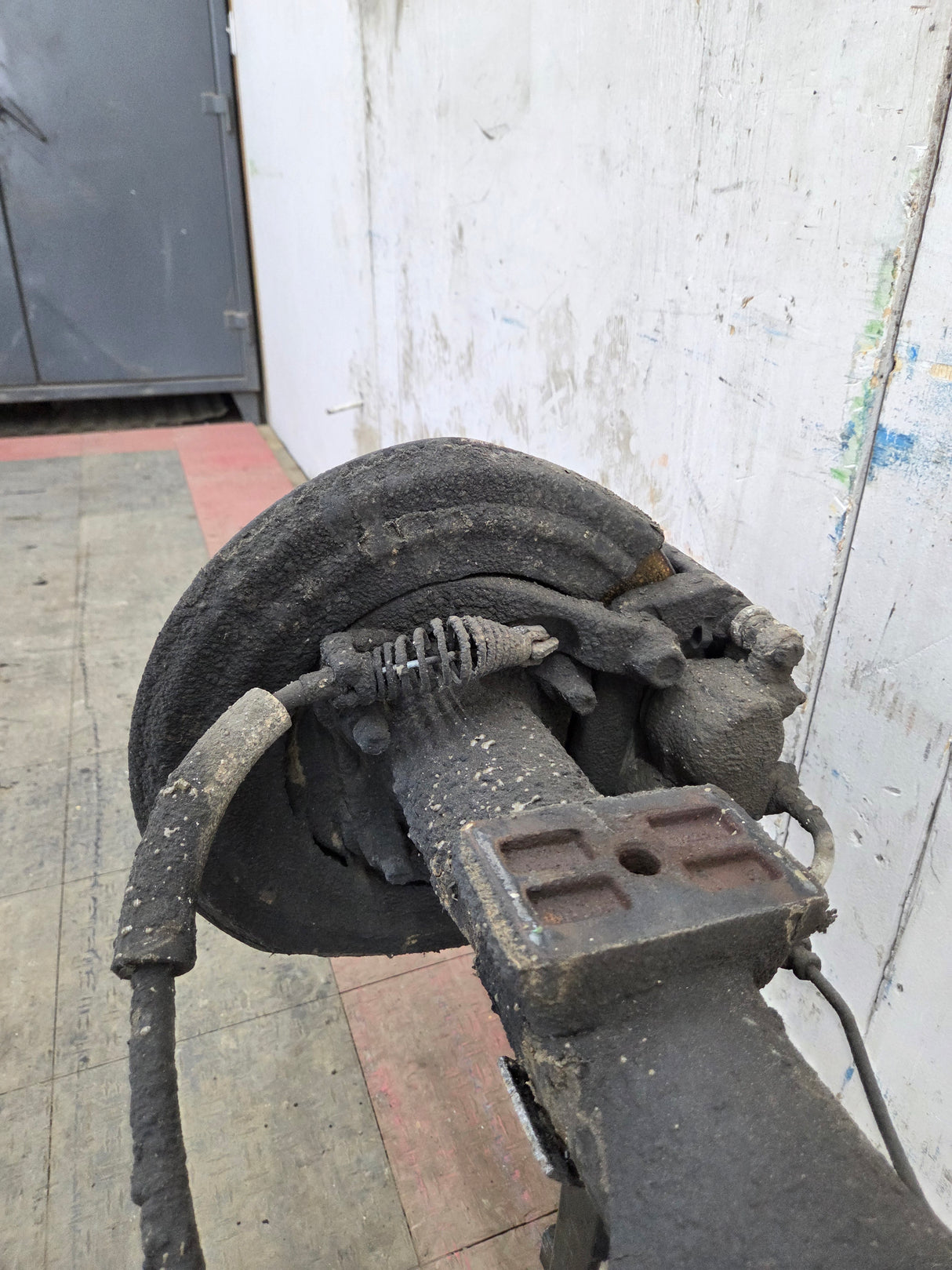 2011-2012 Ford Super Duty F250 F350 Rear Axle 3.73 Gear Ratio Rear End 156K miles