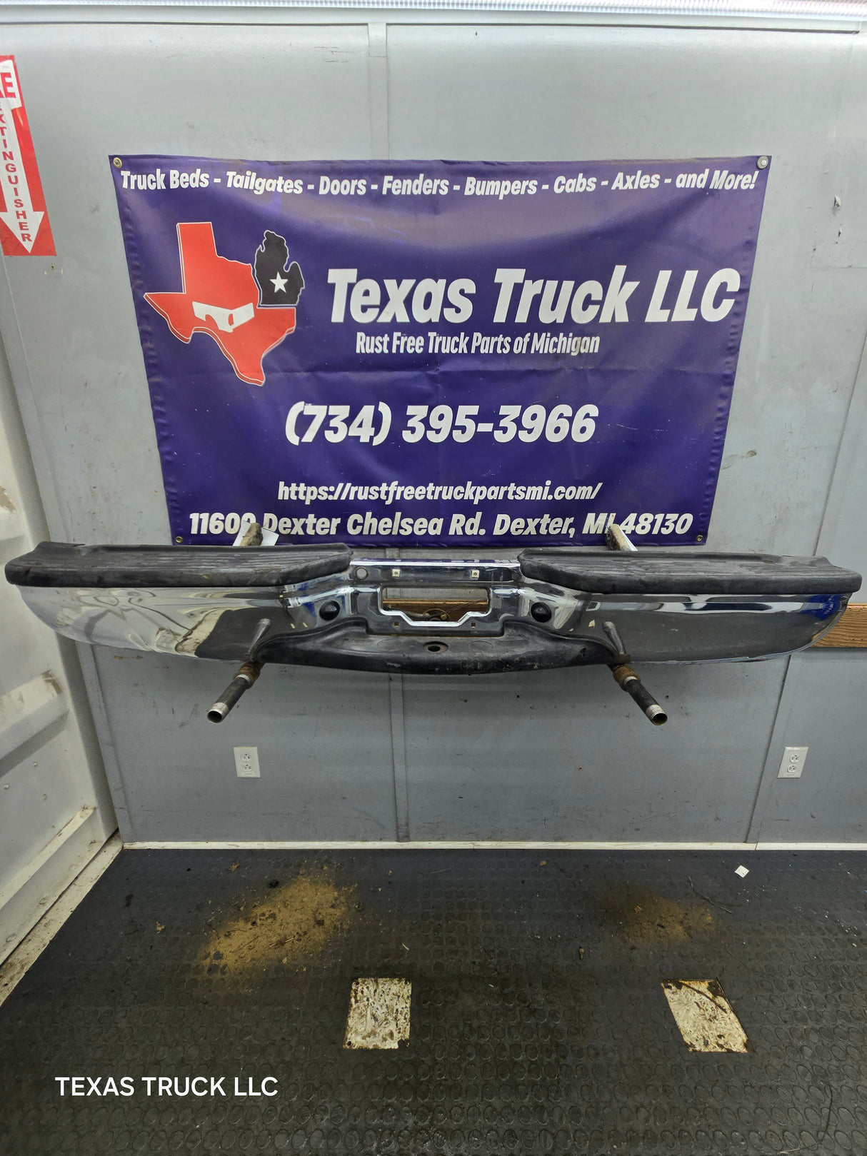 1999-2007 Ford Super Duty F250 F350 F450 F550 Rear Bumper