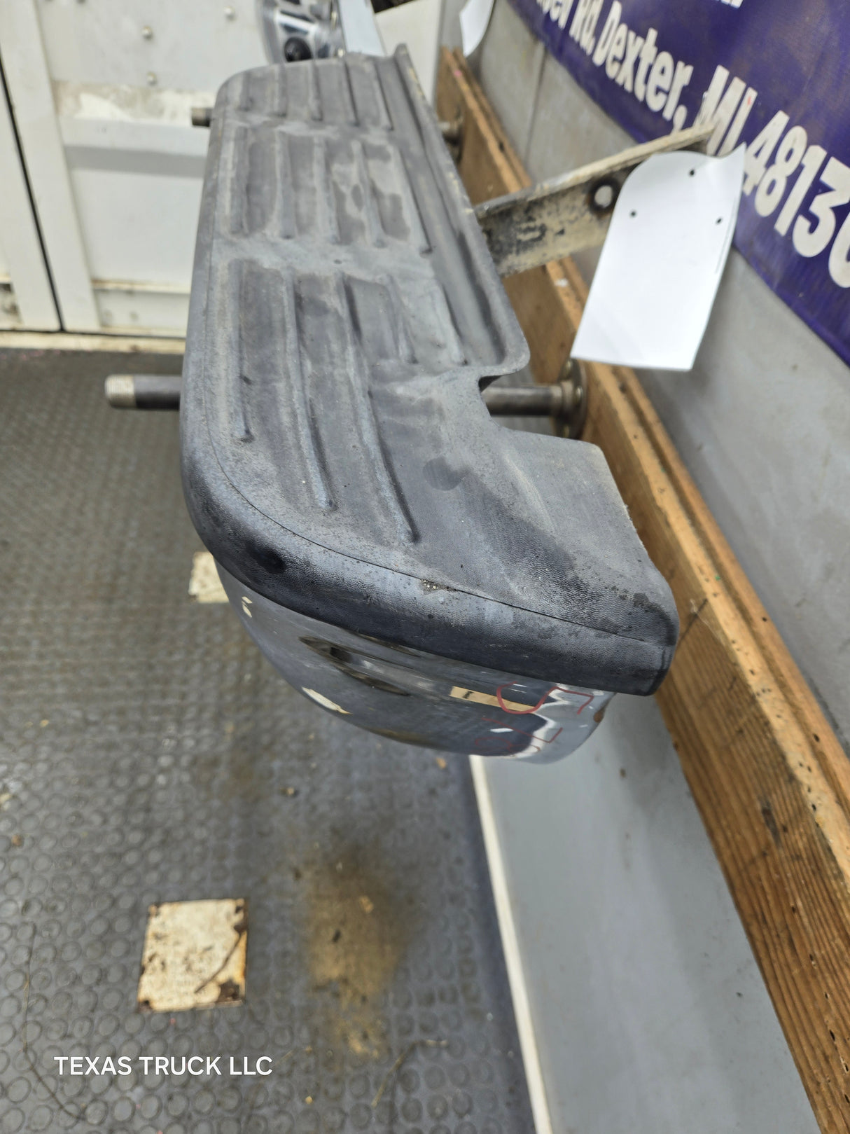 1999-2007 Ford Super Duty F250 F350 F450 F550 Rear Bumper
