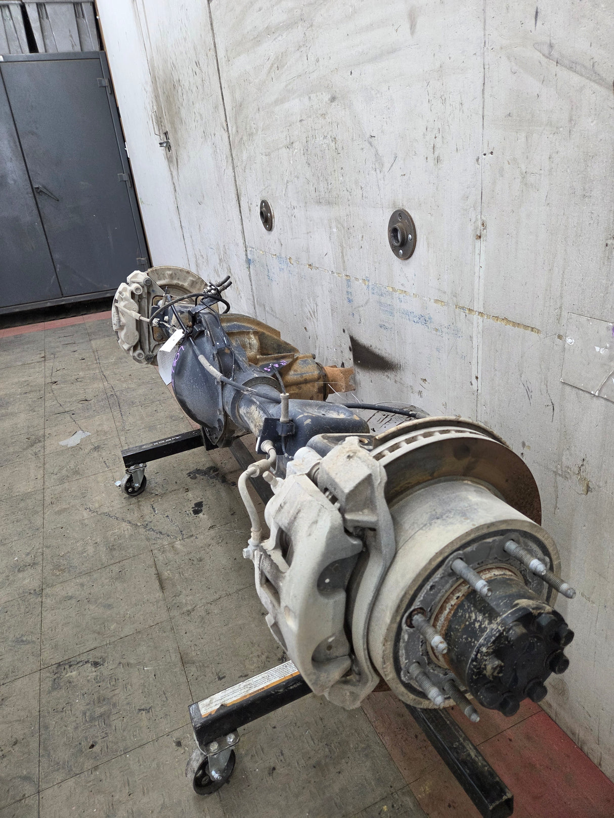 2011-2019 Chevrolet Silverado / GMC Sierra 2500 3500 HD Rear Axle 4.10 10.5"