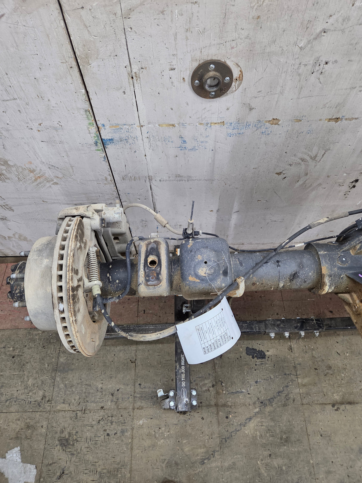 2011-2019 Chevrolet Silverado / GMC Sierra 2500 3500 HD Rear Axle 4.10 10.5"