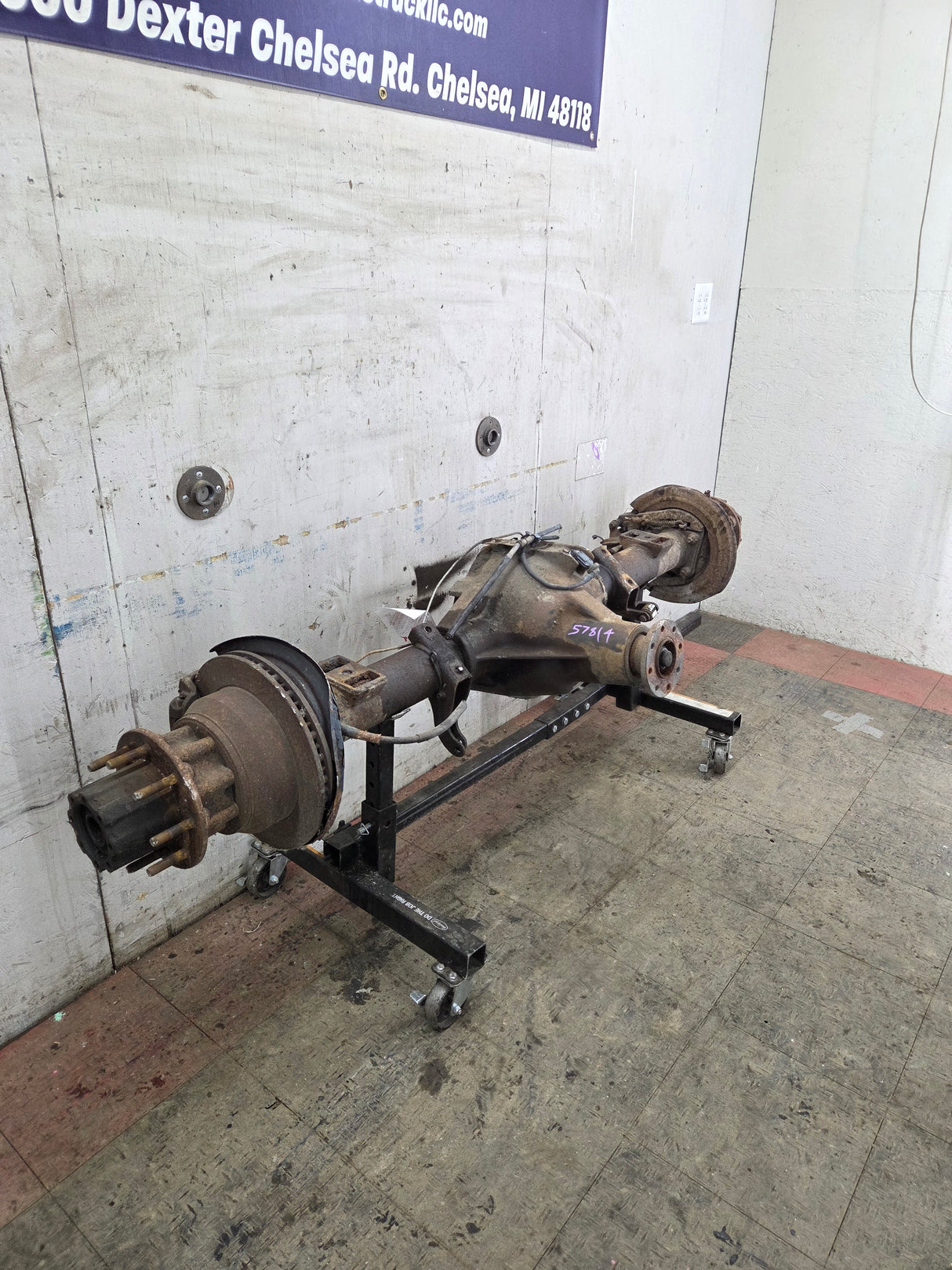 2005-2007 Ford Super Duty F350 DRW Dually Rear Axle 4.10 Gear Ratio