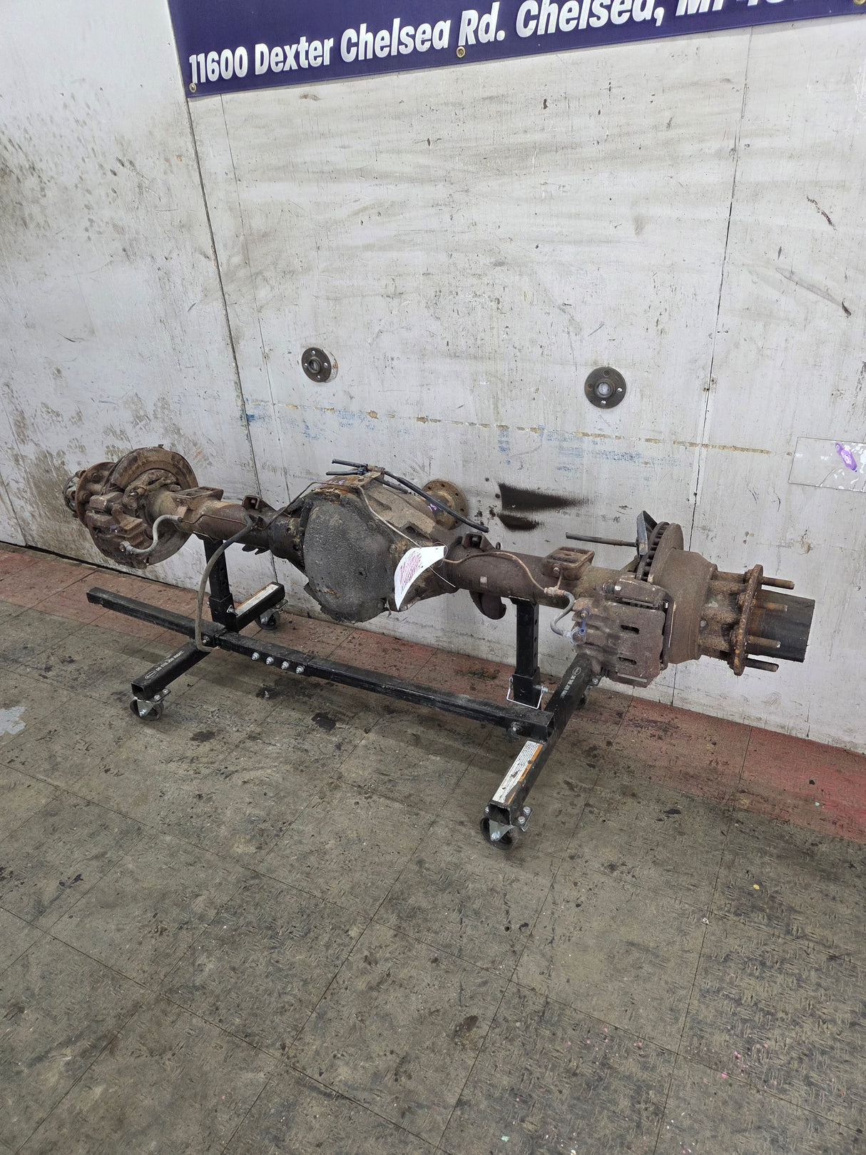 2005-2007 Ford Super Duty F350 DRW Dually Rear Axle 4.10 Gear Ratio