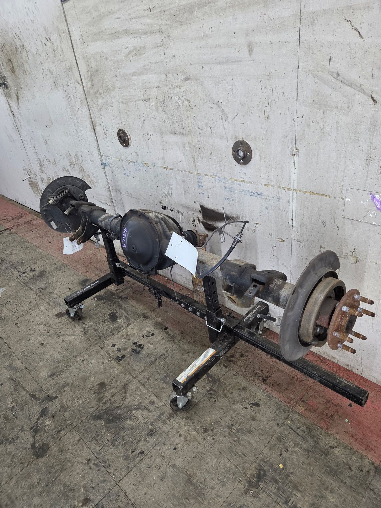 2009-2013 Chevrolet Silverado GMC Sierra 1500 Rear Axle GU5 3.73 Gear Ratio 8.6" Ring Gear