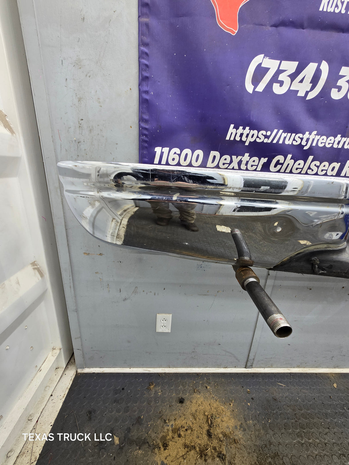 1999-2007 Ford Super Duty F250 F350 F450 F550 Rear Bumper