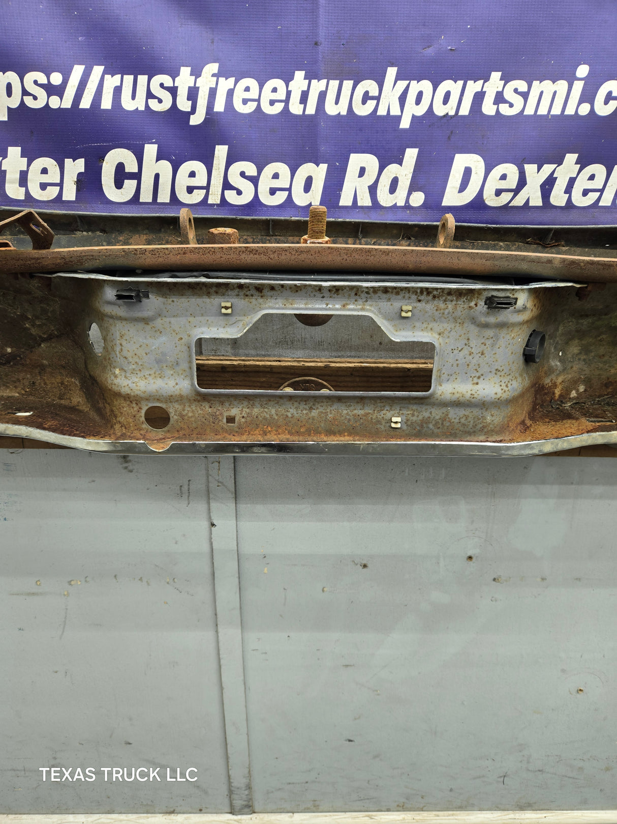 1999-2007 Ford Super Duty F250 F350 F450 F550 Rear Bumper