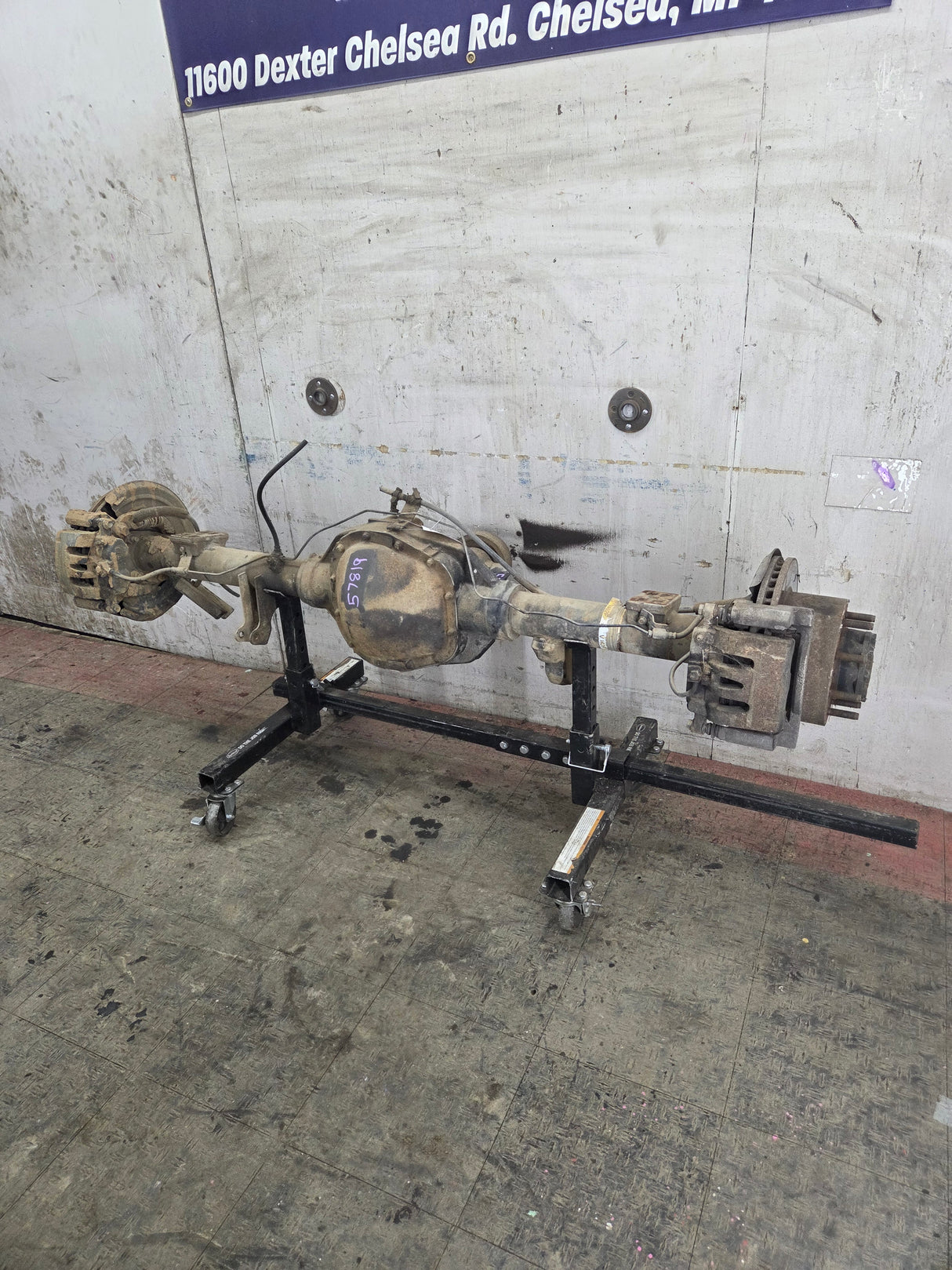 2008-2010 Ford Super Duty F250 F350 SRW Rear Axle Limited Slip 3.73 Gear Ratio