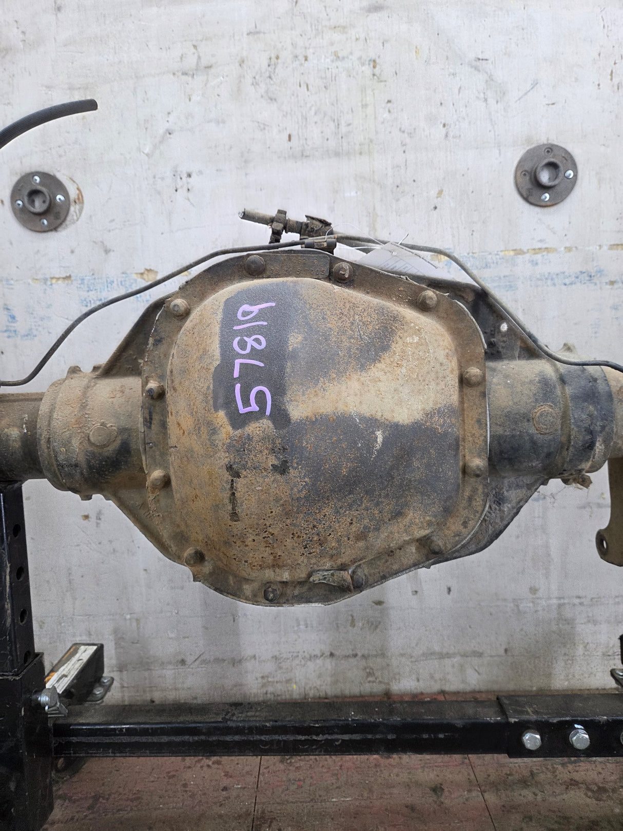 2008-2010 Ford Super Duty F250 F350 SRW Rear Axle Limited Slip 3.73 Gear Ratio