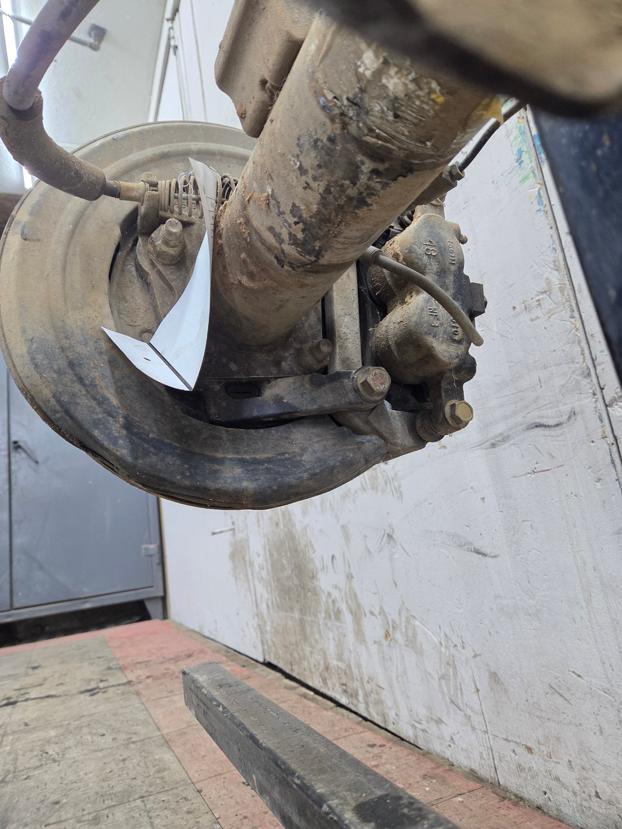 2008-2010 Ford Super Duty F250 F350 SRW Rear Axle Limited Slip 3.73 Gear Ratio