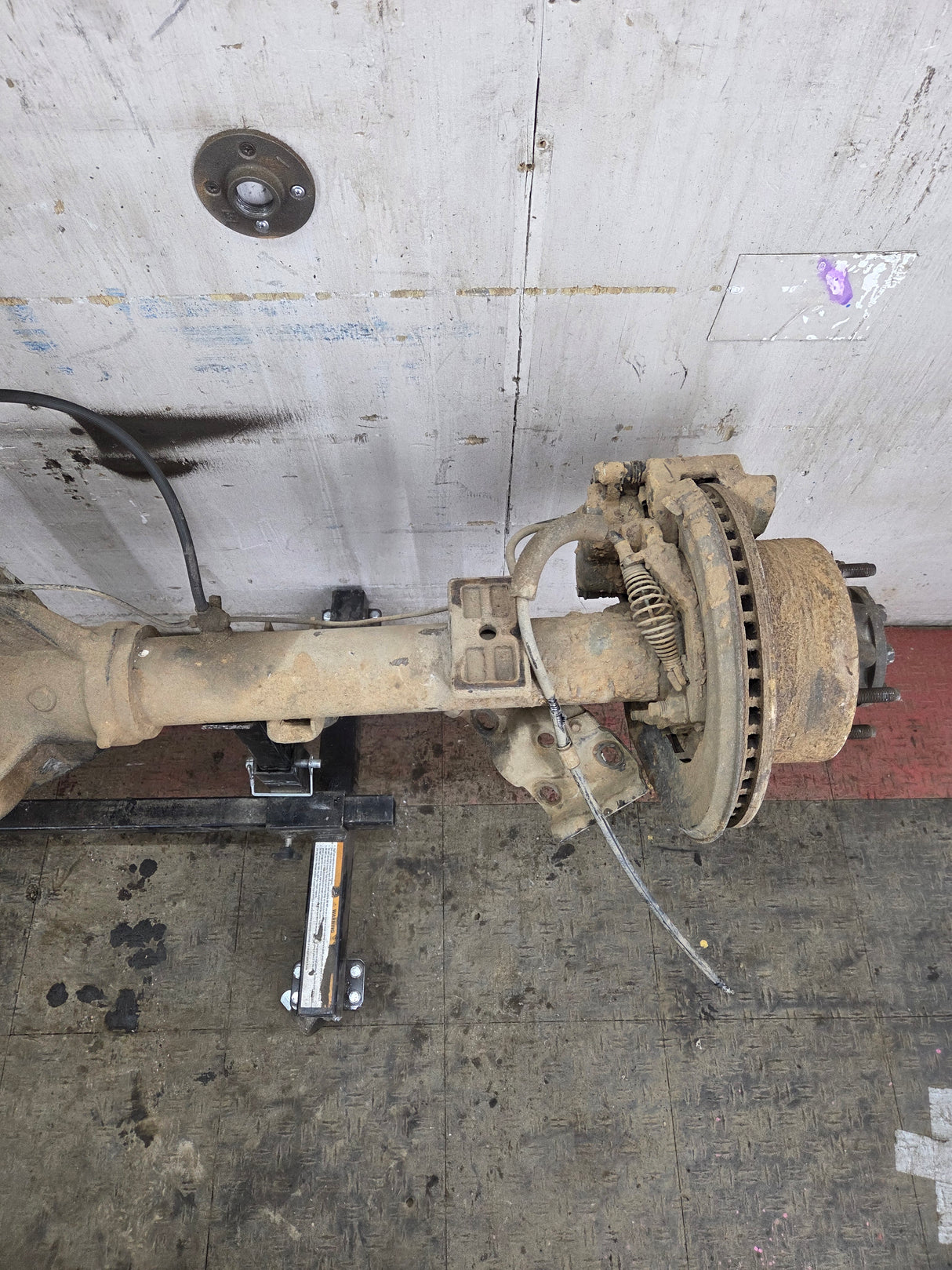 2008-2010 Ford Super Duty F250 F350 SRW Rear Axle Limited Slip 3.73 Gear Ratio