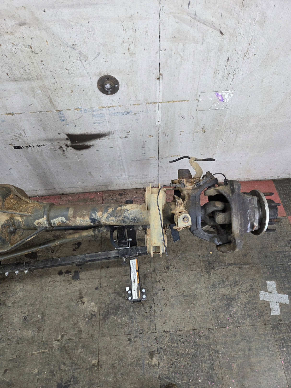 2005-2010 Ford Super Duty F250 F350 FRONT Axle 3.73 SRW 428K miles