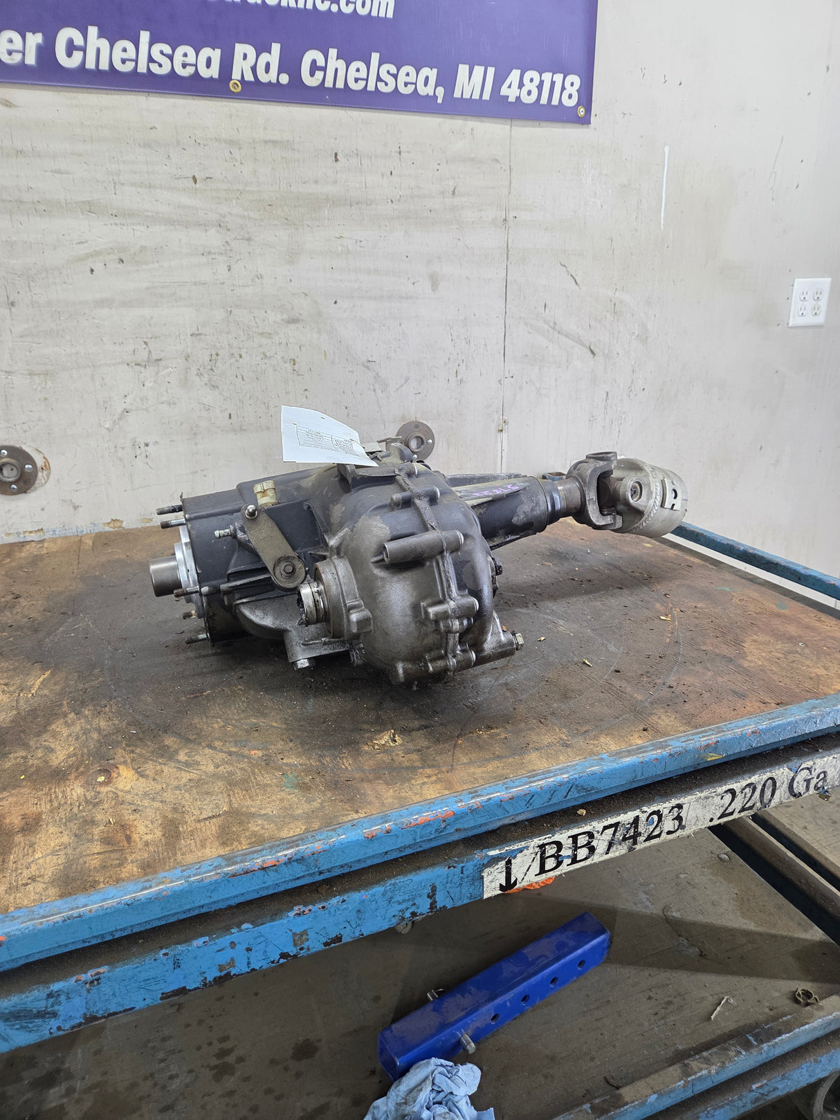 2008 Chevrolet Silverado GMC Sierra 2500HD 3500HD Floor Shift TRANSFER CASE 6L-90