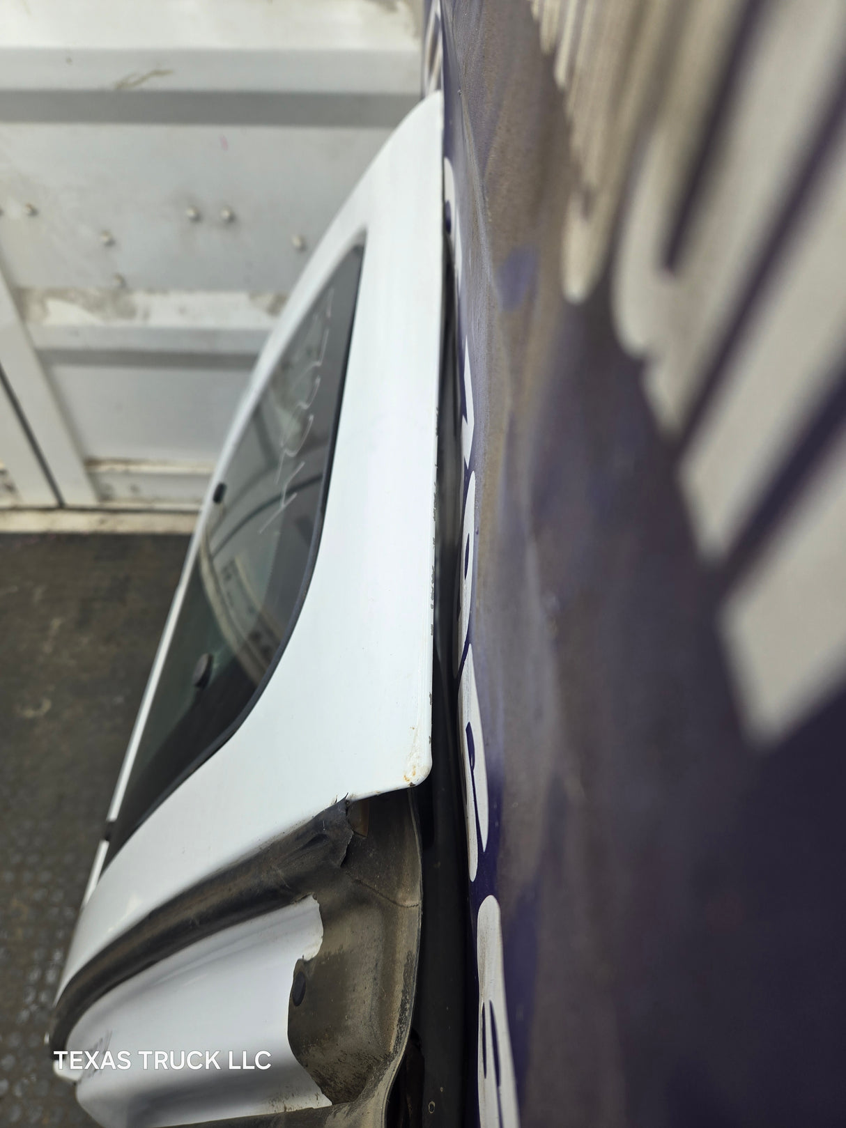 1999-2007 Ford Super Duty F250 F350 F450 F550 RH Extended Cab Passenger Rear Door