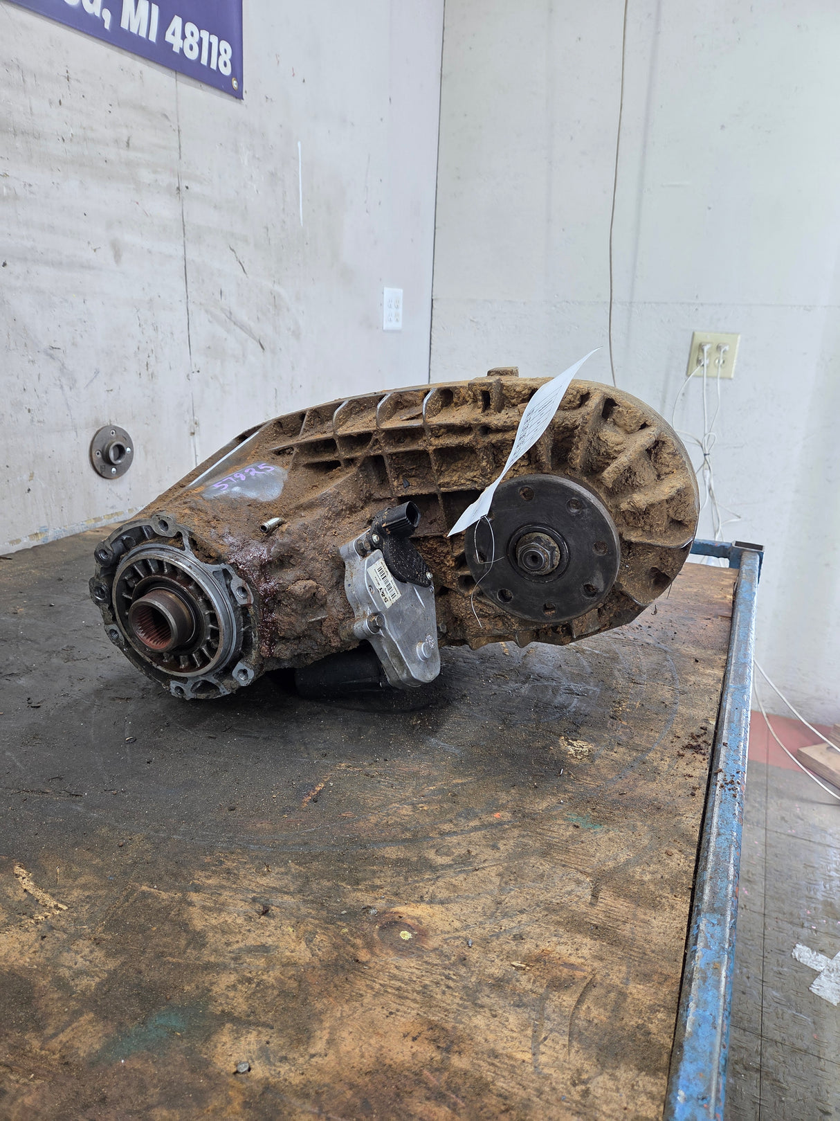 2008-2010 Ford Pickup F250 F350 F450 F550 Super Duty Transfer Case Electric Shift 7C347A195AF