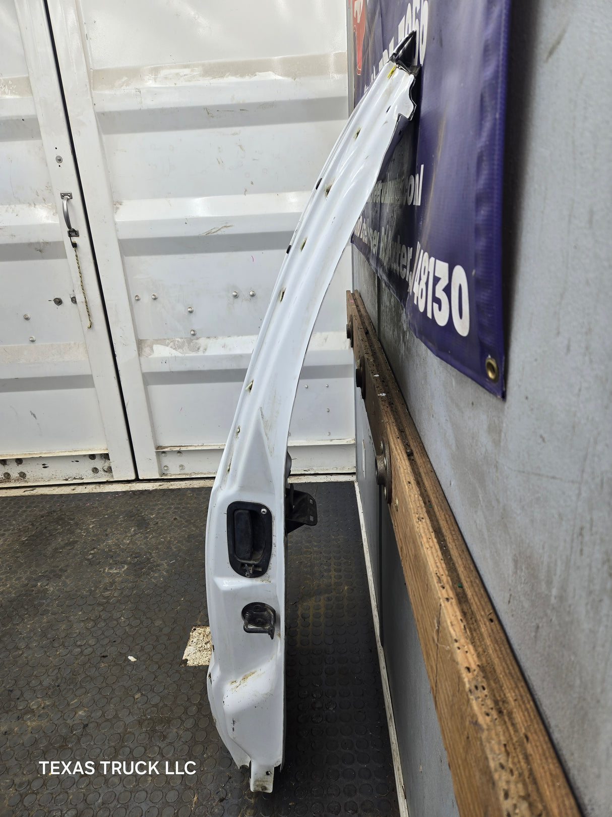 1999-2007 Ford Super Duty F250 F350 F450 F550 RH Extended Cab Passenger Rear Door