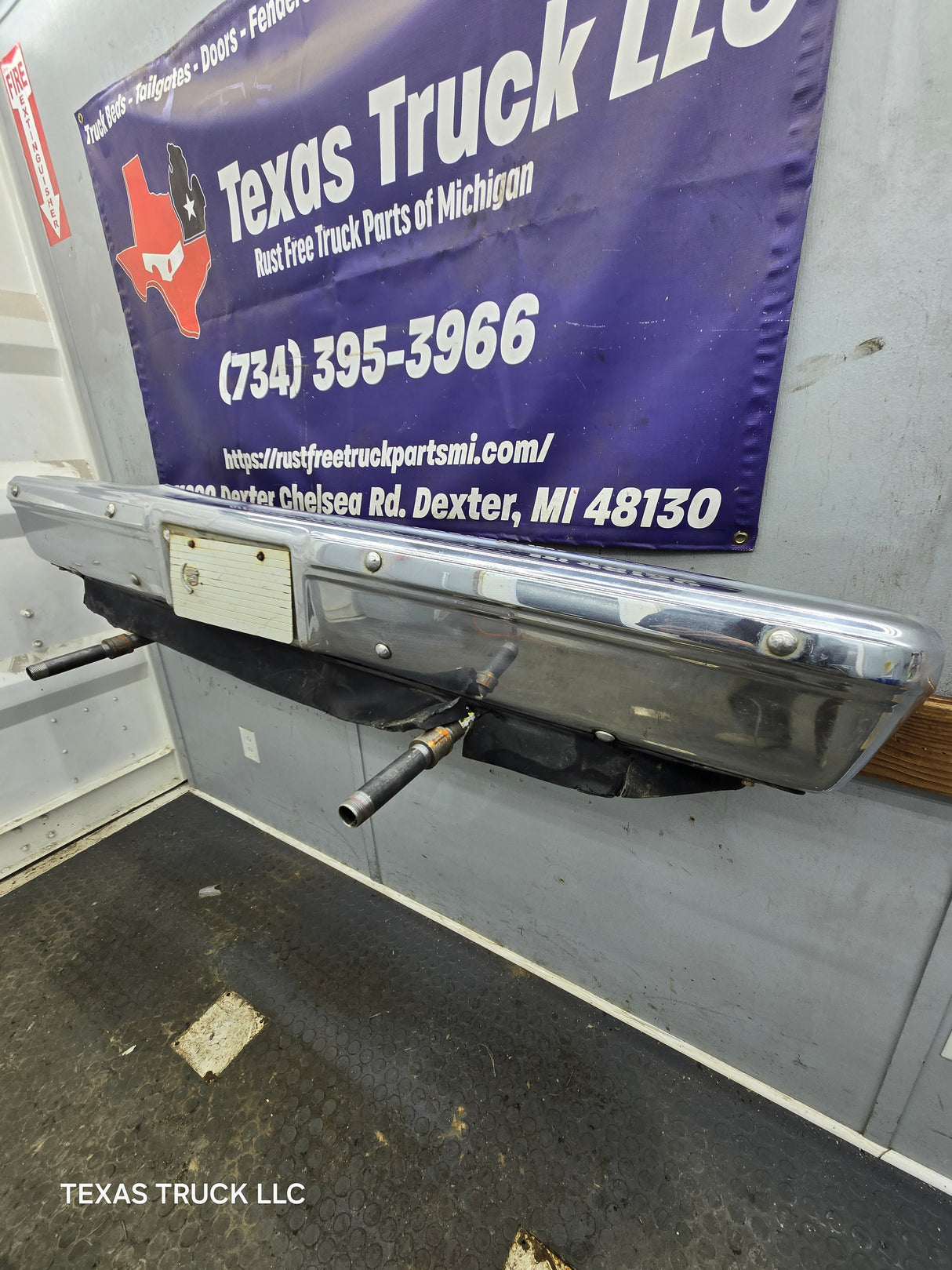 1983-1991 Chevrolet Silverado / GMC Sierra Square Body Front Bumper W/O Impact Strip