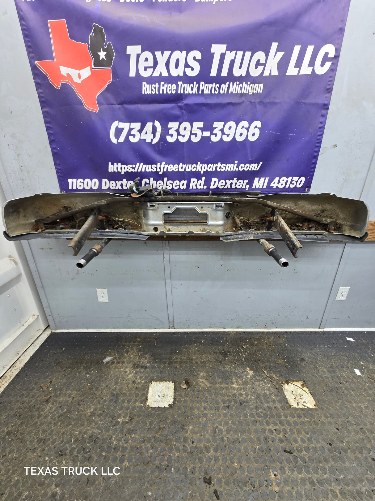1999-2007 Ford Super Duty F250 F350 F450 F550 Rear Bumper