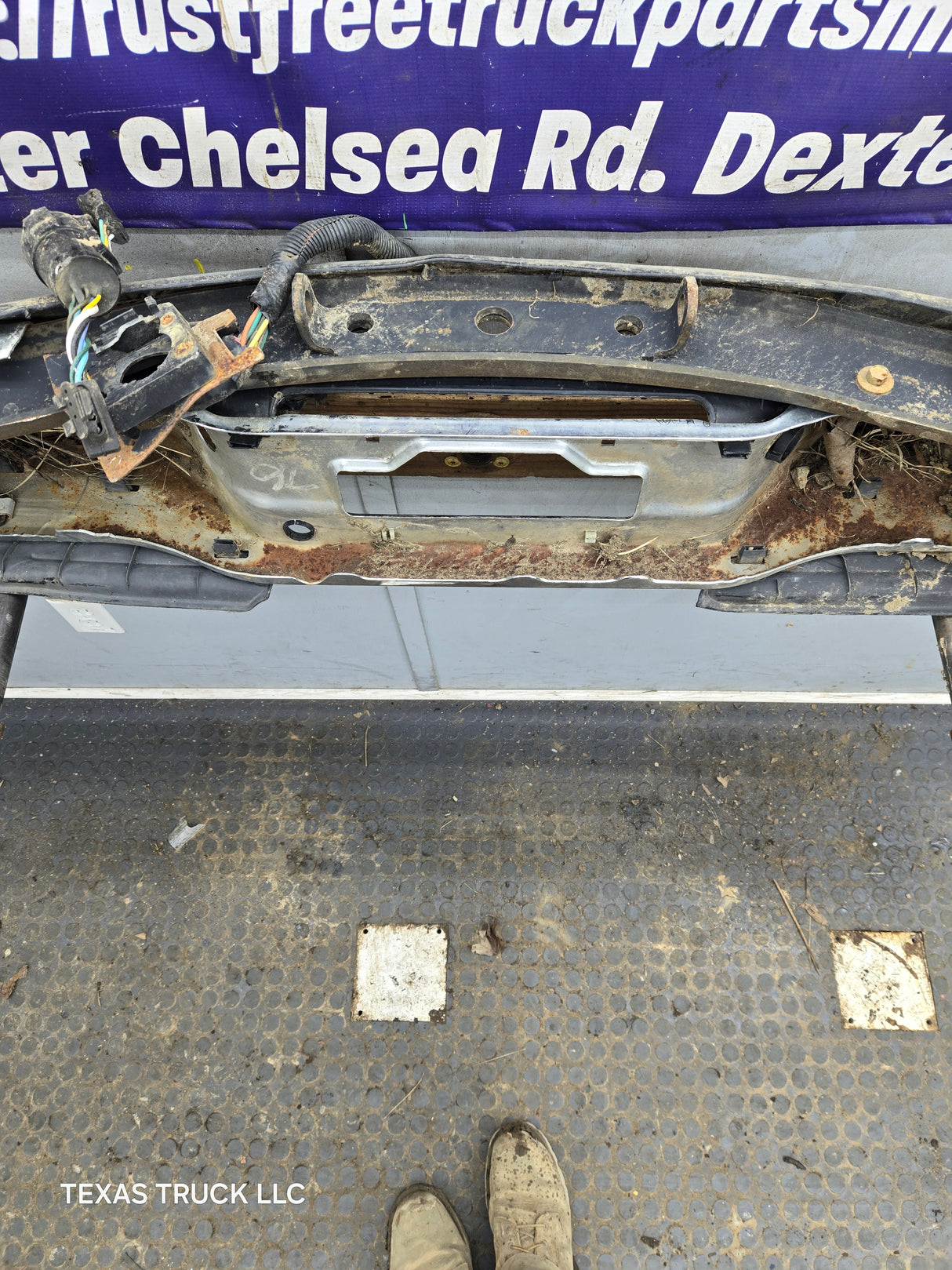 1999-2007 Ford Super Duty F250 F350 F450 F550 Rear Bumper