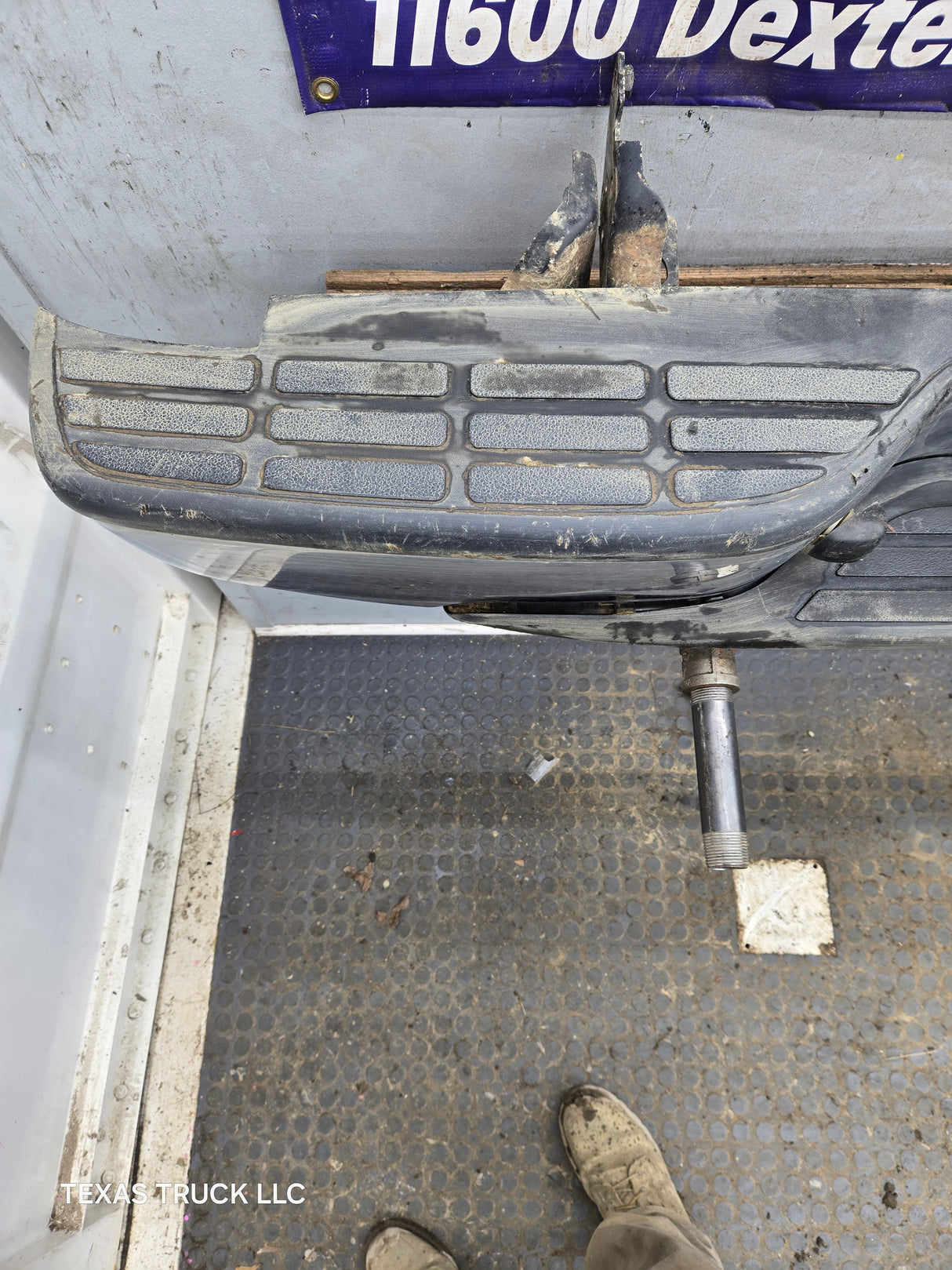 1999-2007 Chevrolet Silverado / GMC Sierra 1500 Rear Bumper