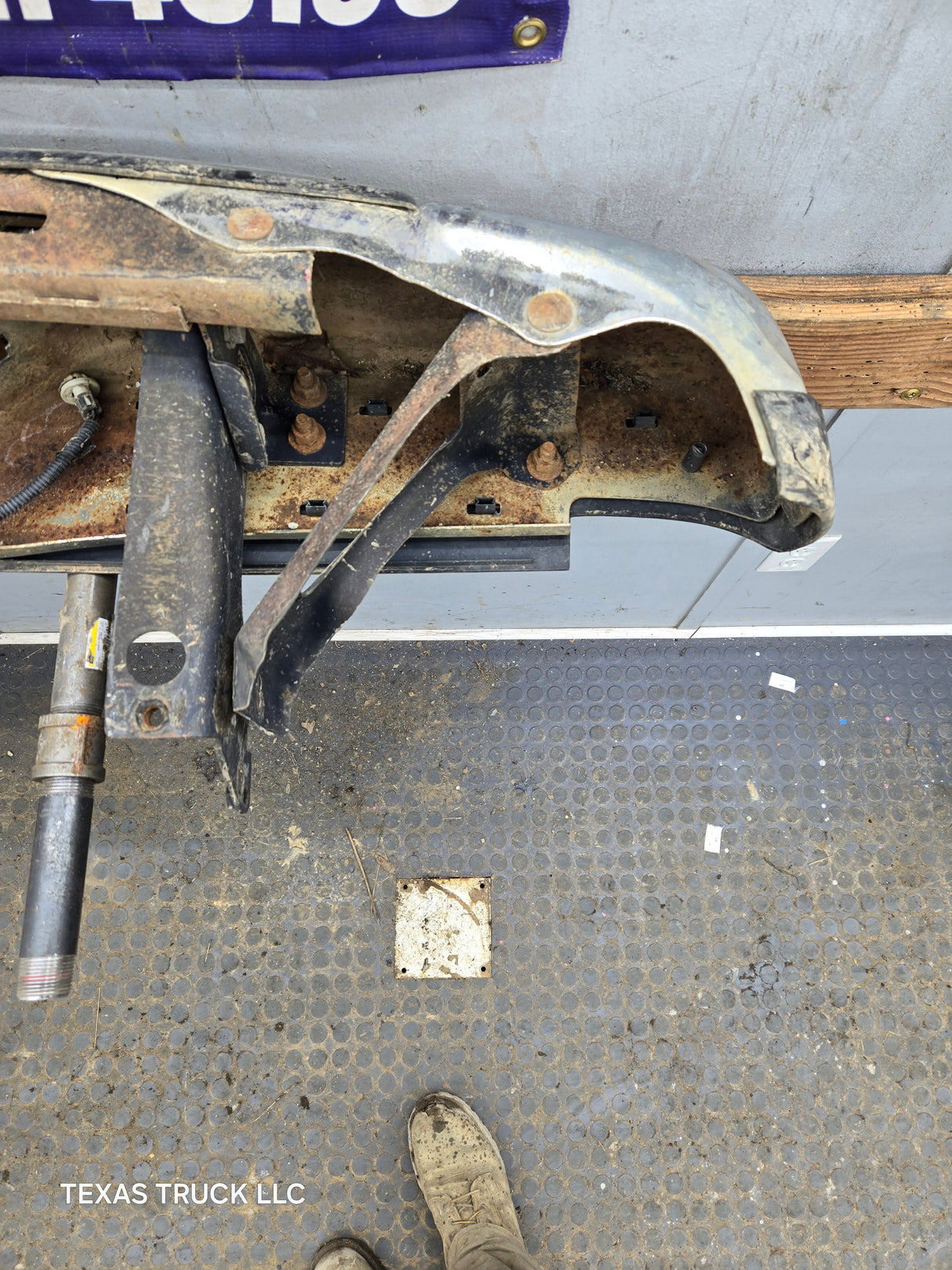 1999-2007 Chevrolet Silverado / GMC Sierra 1500 Rear Bumper