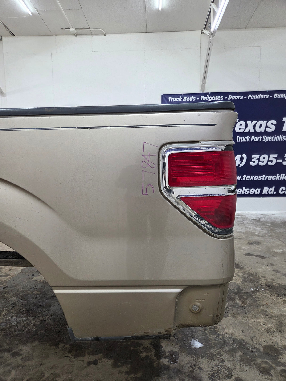 2009-2014 Ford F150 5' 6" Short Truck Bed